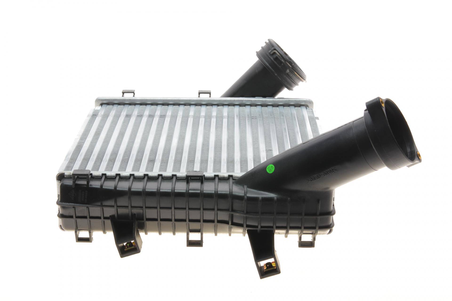 Радіатор інтеркулера Audi Q7/Porsche Cayenne 4.2TDI/S4.5 02-18