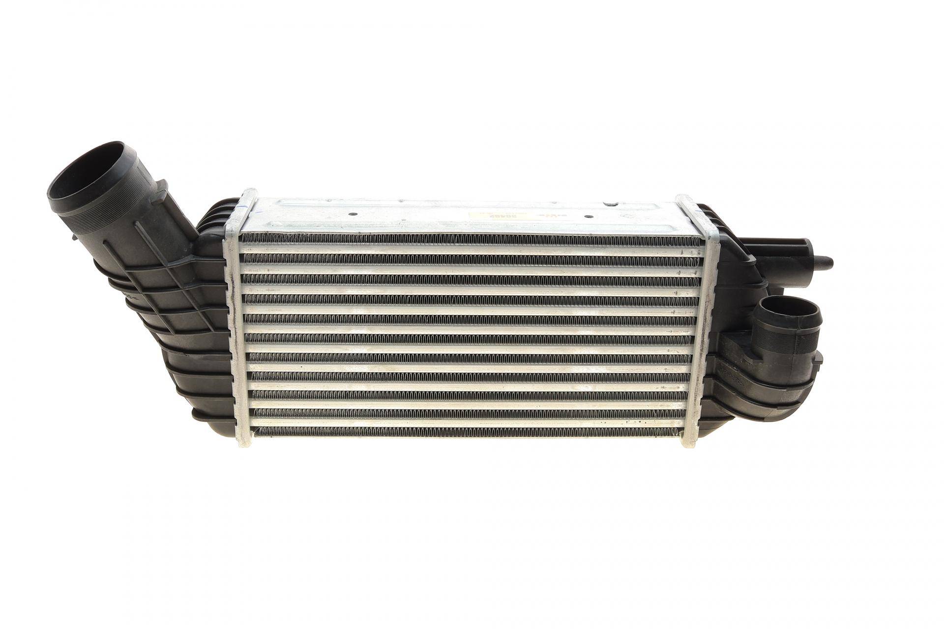 Радіатор інтеркулера Citroen C4/DS4/Peugeot 308/3008 2.0 HDI 07-