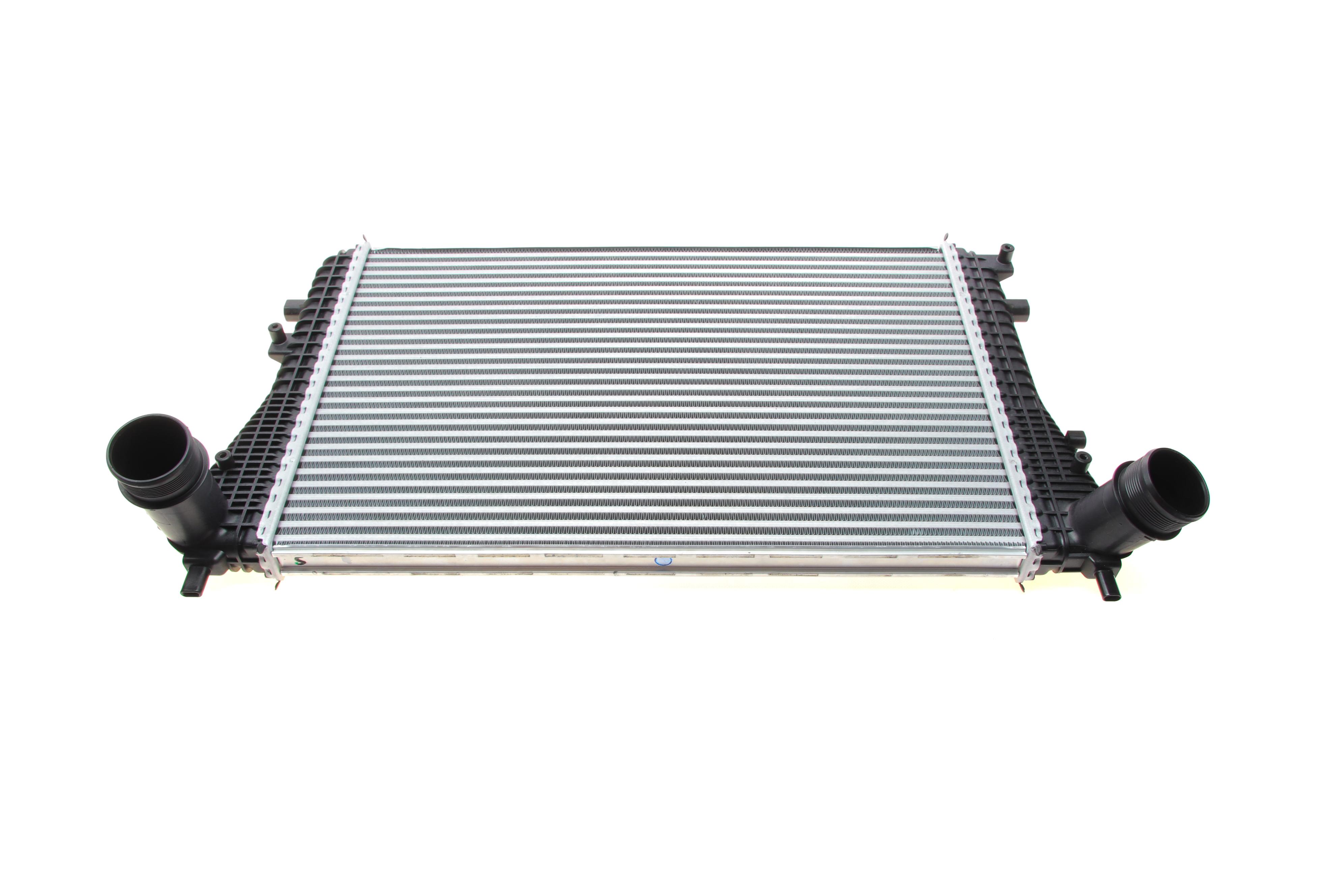 Радіатор інтеркулера VW Passat/Sharan/Tiguan 1.4-2.0D 05-