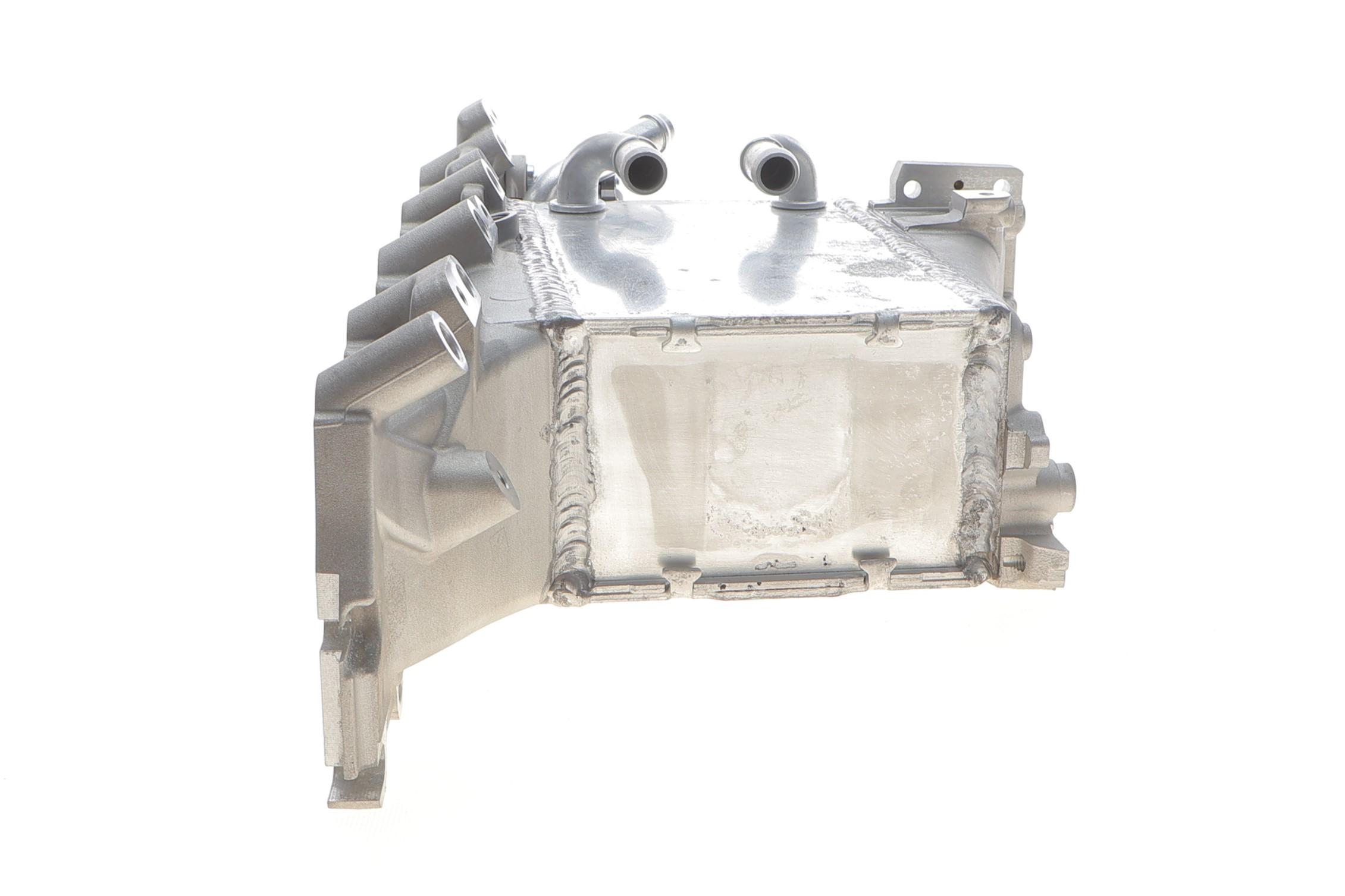 Радіатор інтеркулера Skoda Octavia III/VW Golf VII/Passat 1.6-2.0TDI 12-