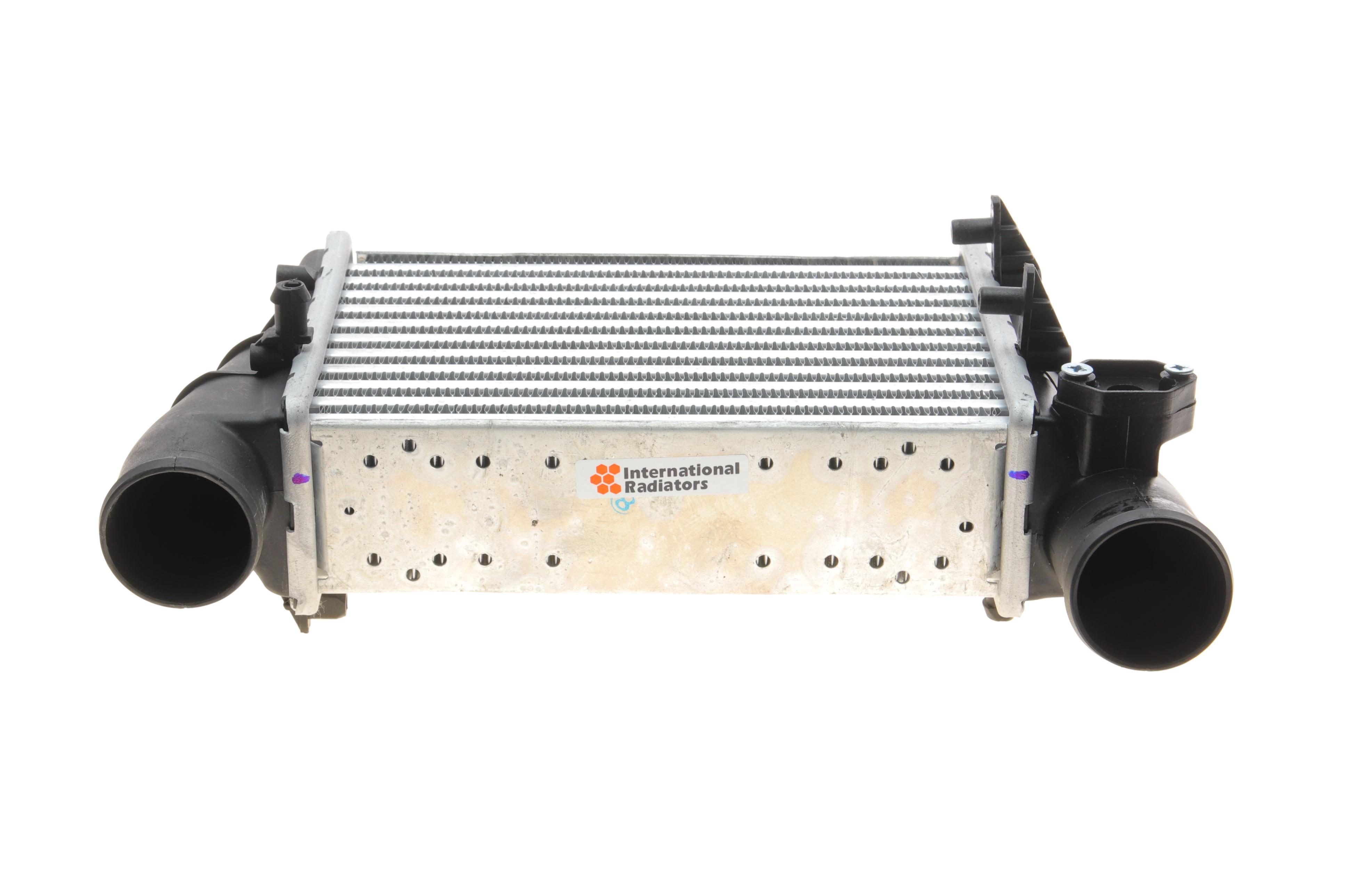 Радіатор інтеркулера Audi A4/A6/VW Passat 1.8/1.9TDI 95-05