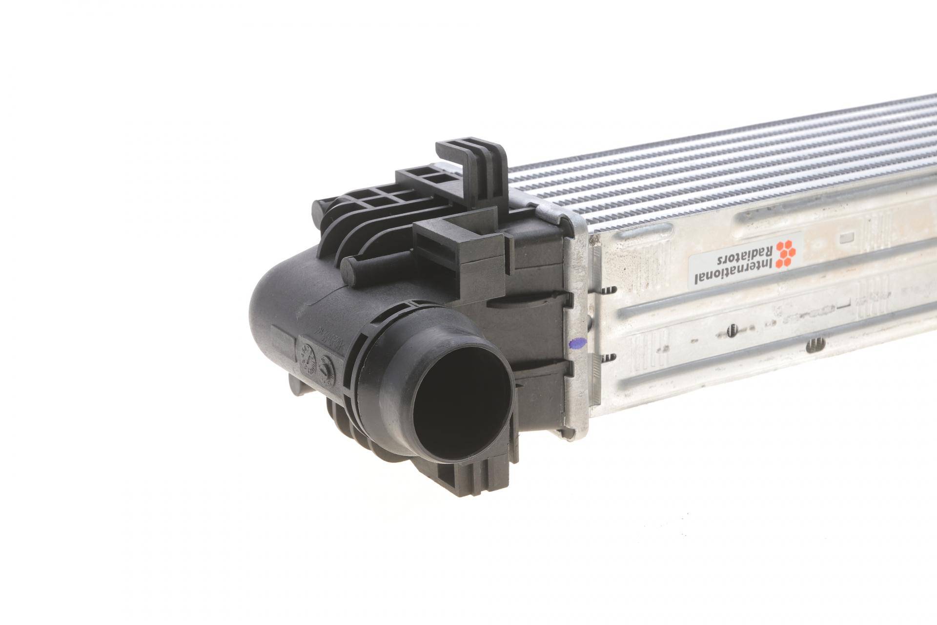 Радіатор інтеркулера Dacia Duster 1.5 dCi 10-