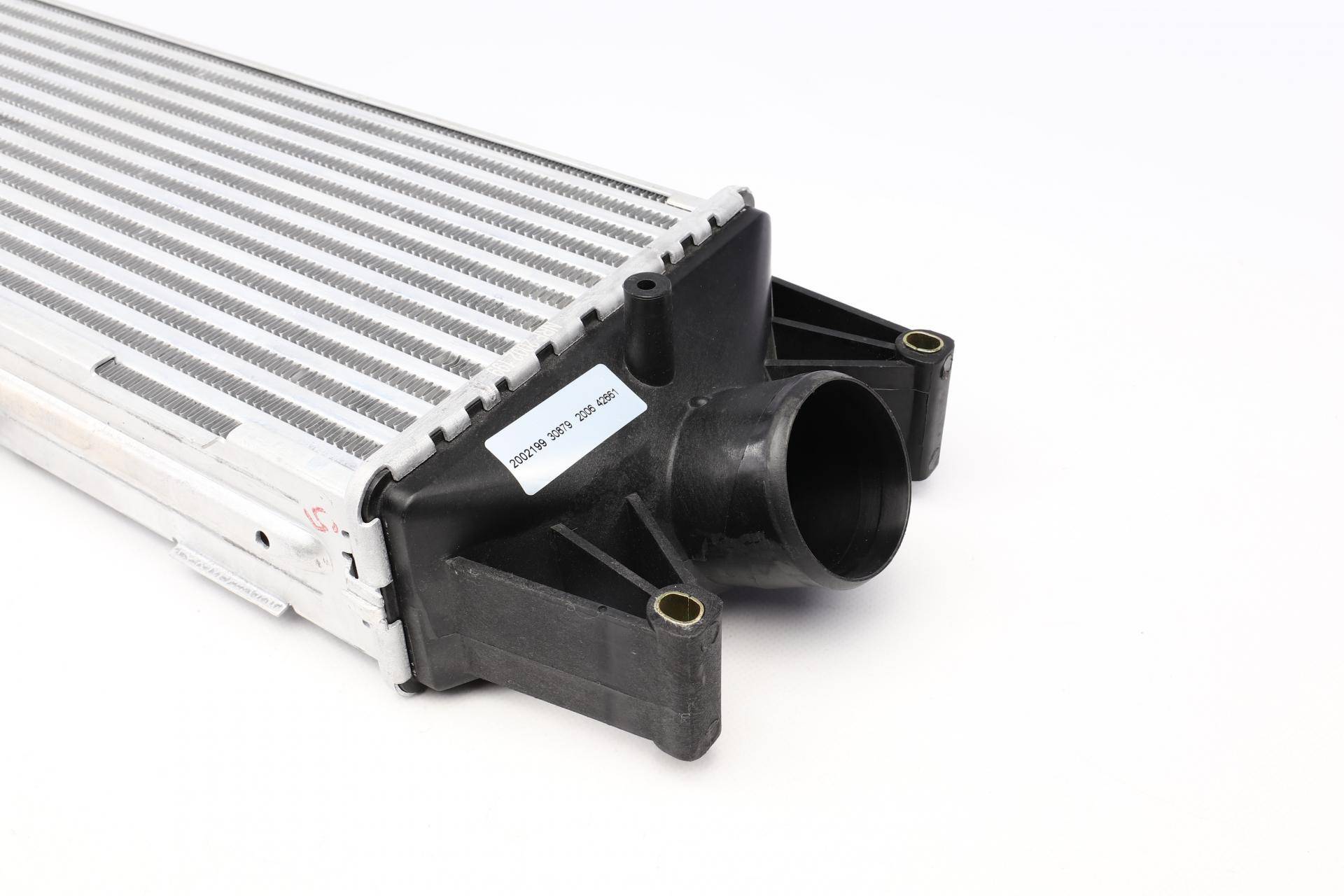 Радіатор інтеркулера Iveco Daily III/IV 2.3D-3.0D 99-