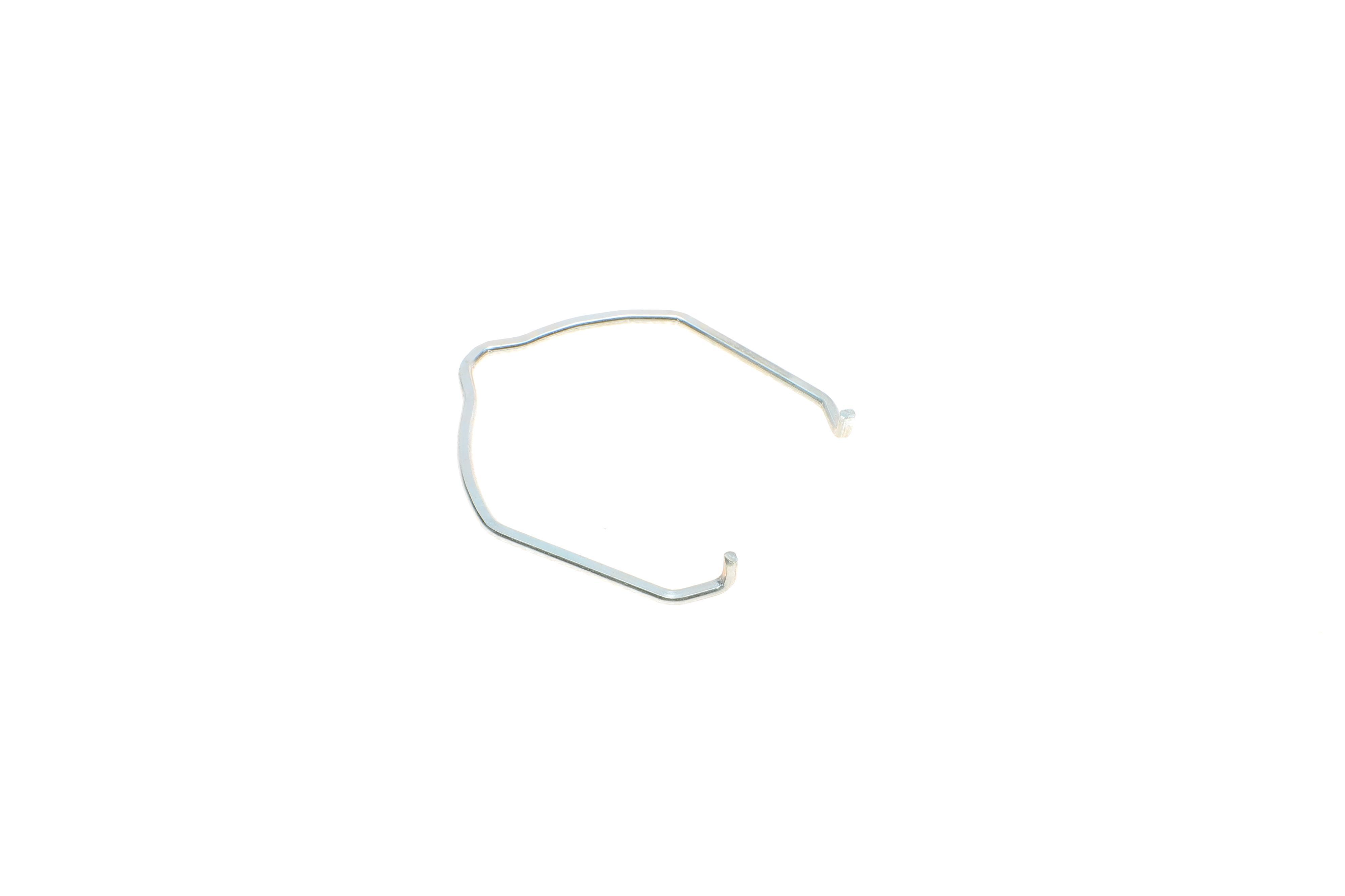 Фіксатор патрубка інтеркулера Audi Q7 3.0TDI 06-15