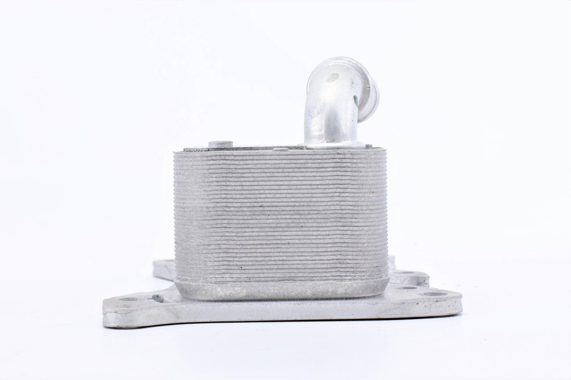 Радіатор масляний MB Sprinter OM651 (теплообмінник)