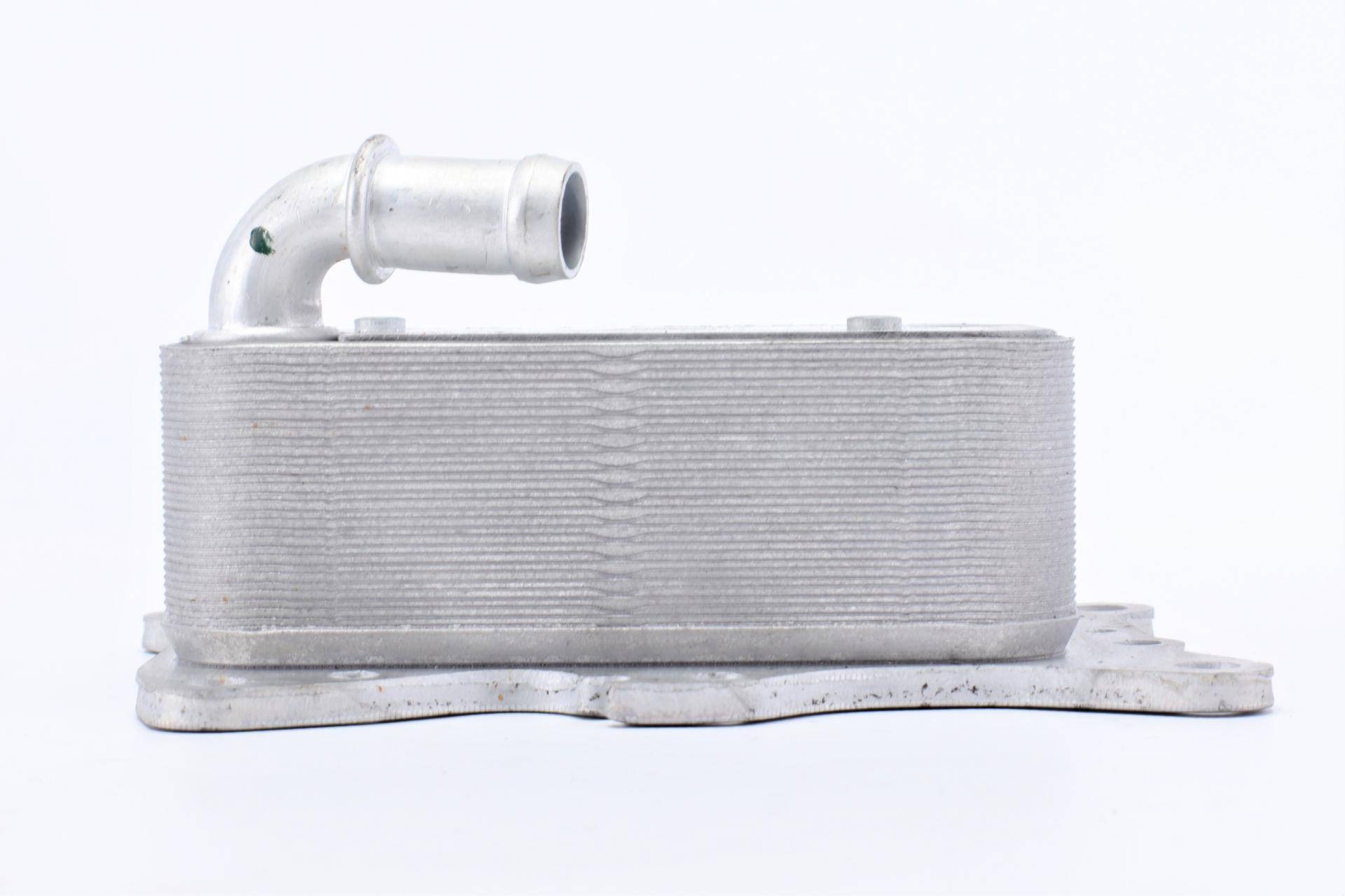 Радіатор масляний MB Sprinter OM651 (теплообмінник)