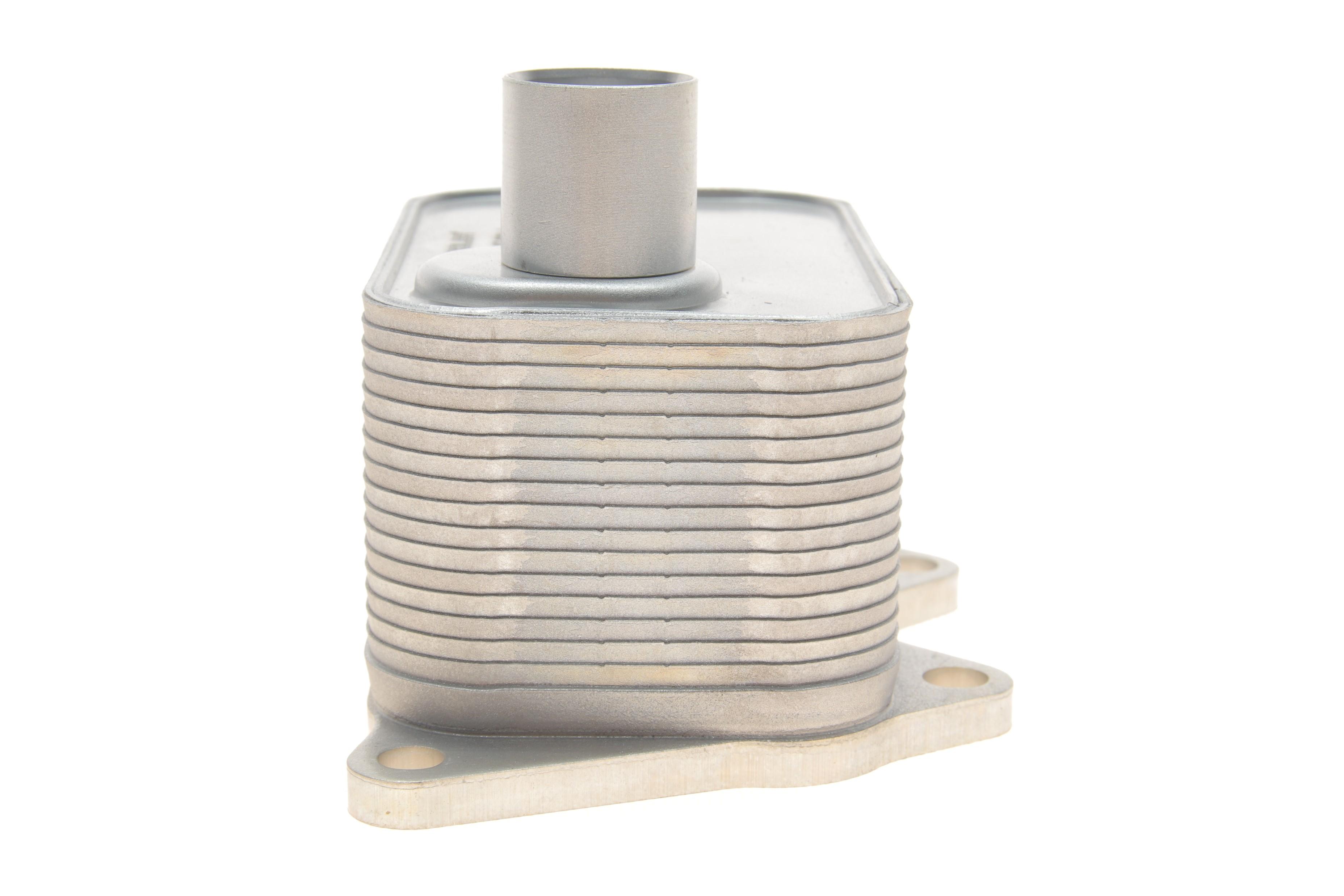 Радіатор масляний VW T5/T6 2.0 TSI 11- (теплообмінник)