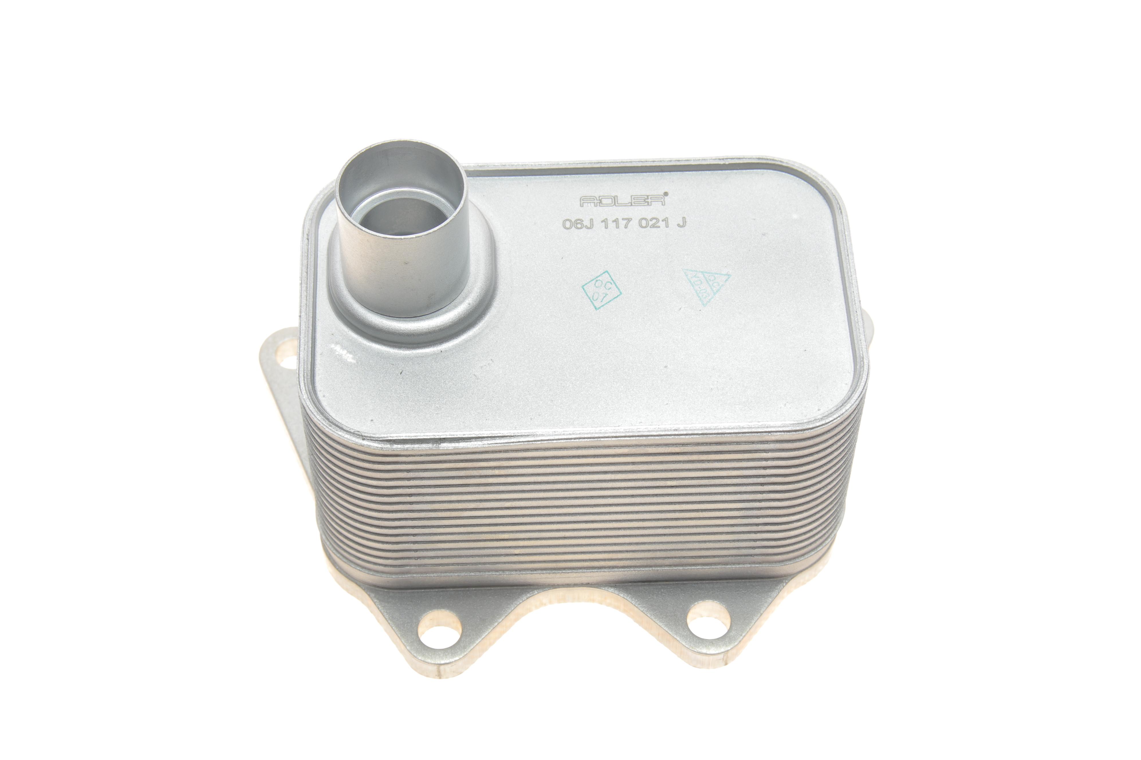 Радіатор масляний VW T5/T6 2.0 TSI 11- (теплообмінник)