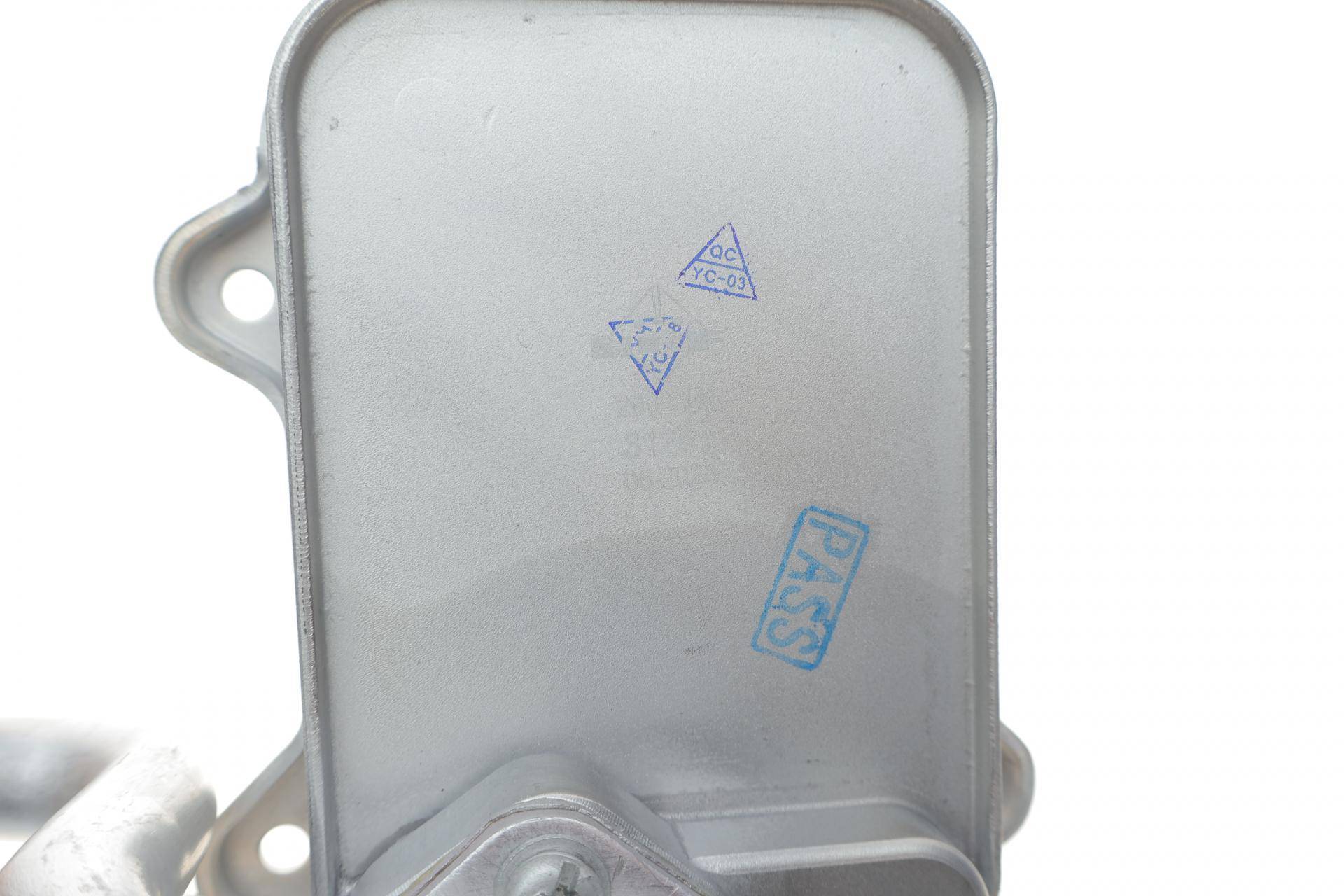 Радіатор масляний VW Golf V/VI 1.4TSI 03-13/Passat 1.4TSI 07-10/1.6FSI 05-08 (теплообмінник)