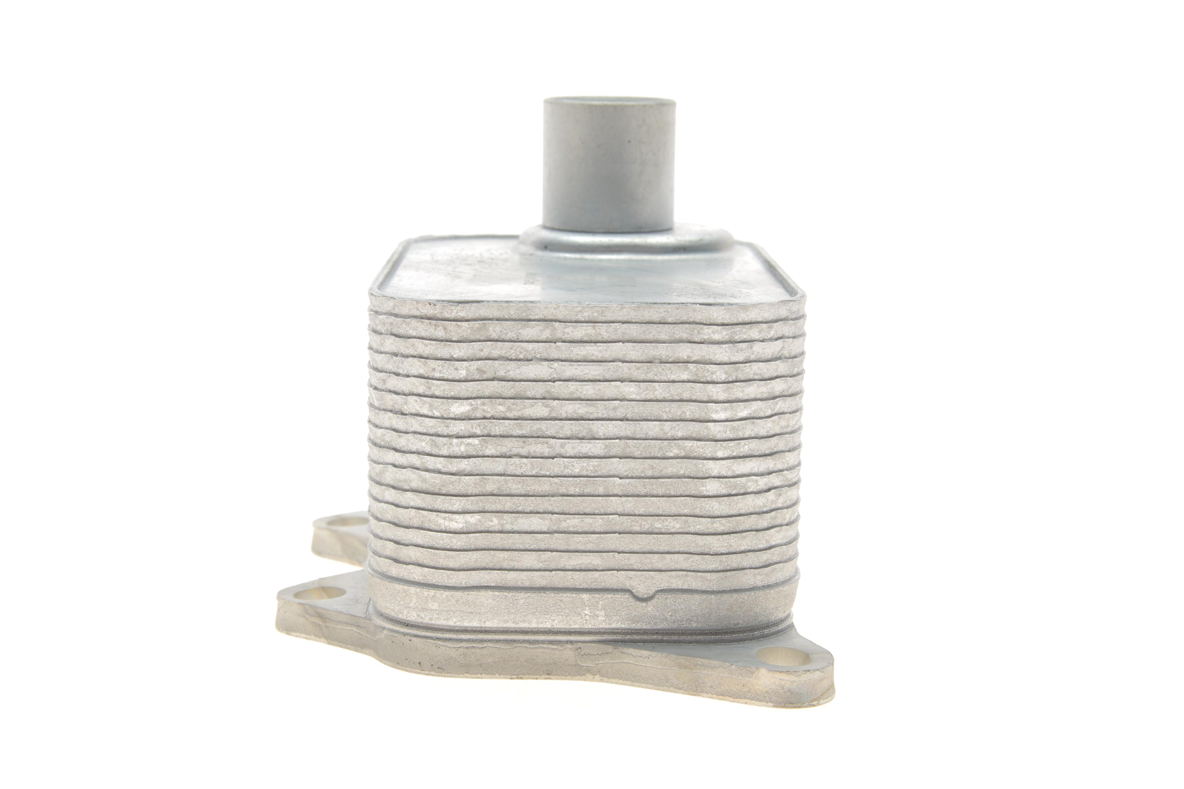 Радіатор масляний VW T5/T6 2.0 TSI 11- (теплообмінник)