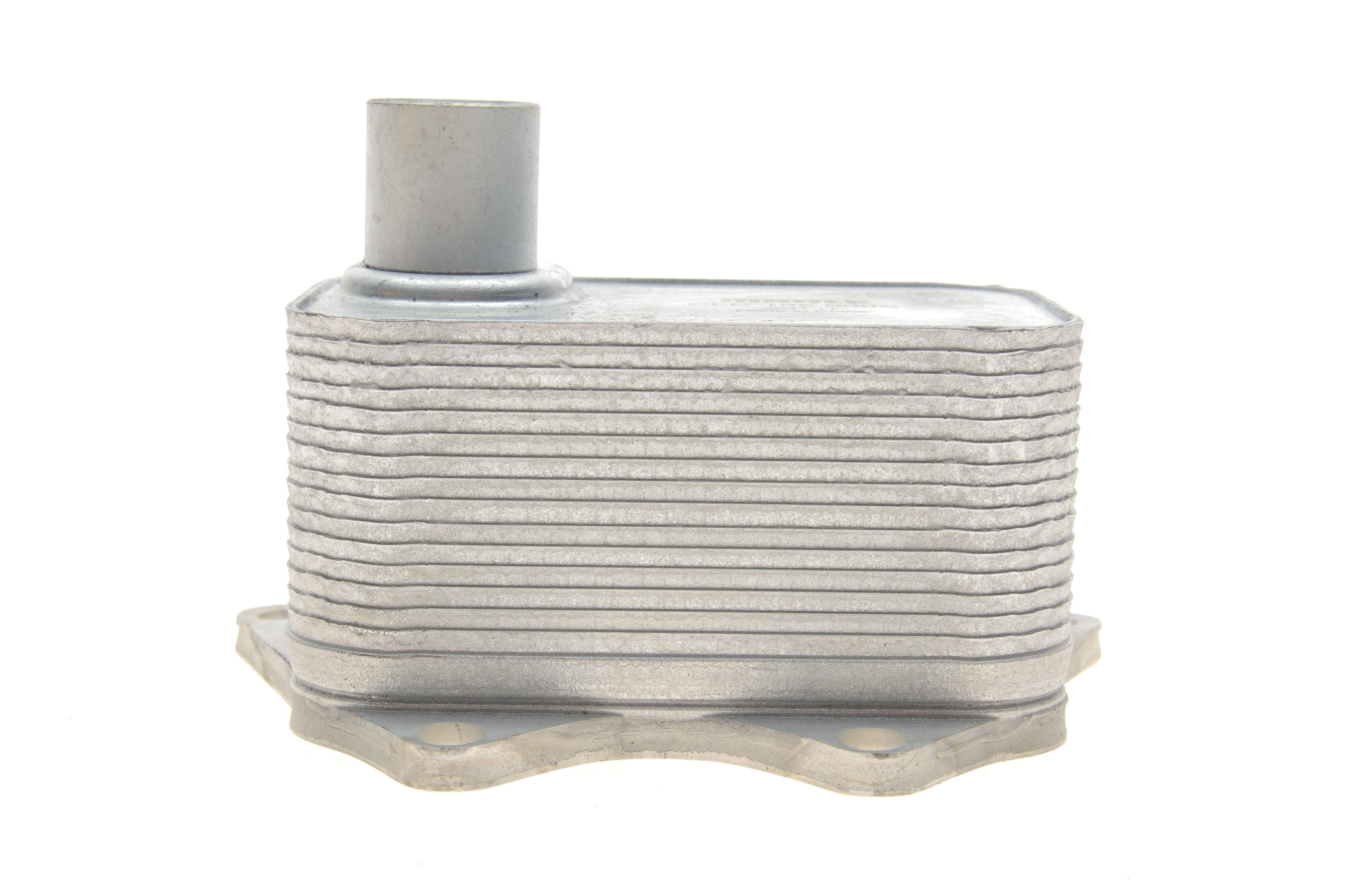 Радіатор масляний VW T5/T6 2.0 TSI 11- (теплообмінник)