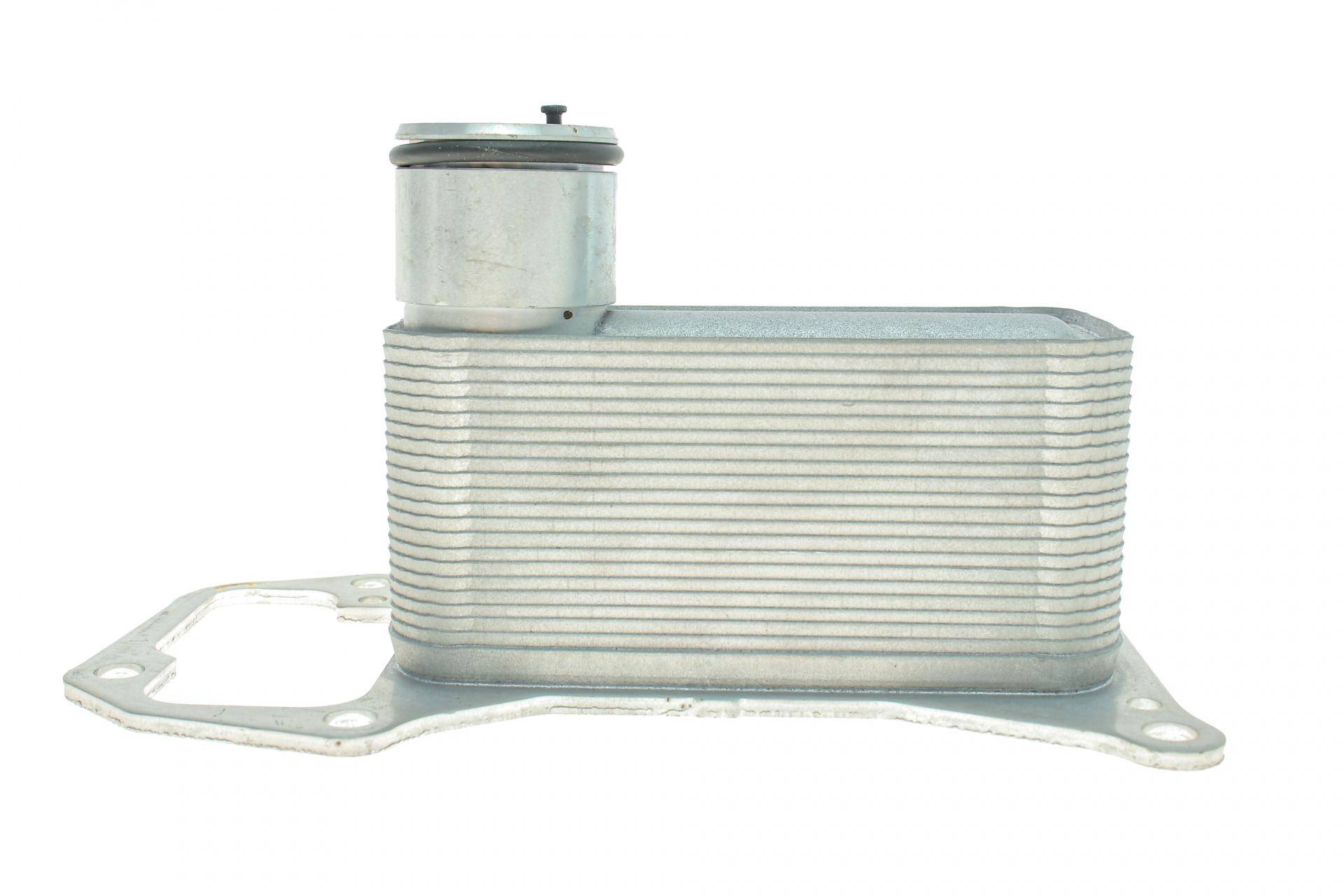 Радіатор масляний BMW X5 3,0D 07- (теплообмінник)