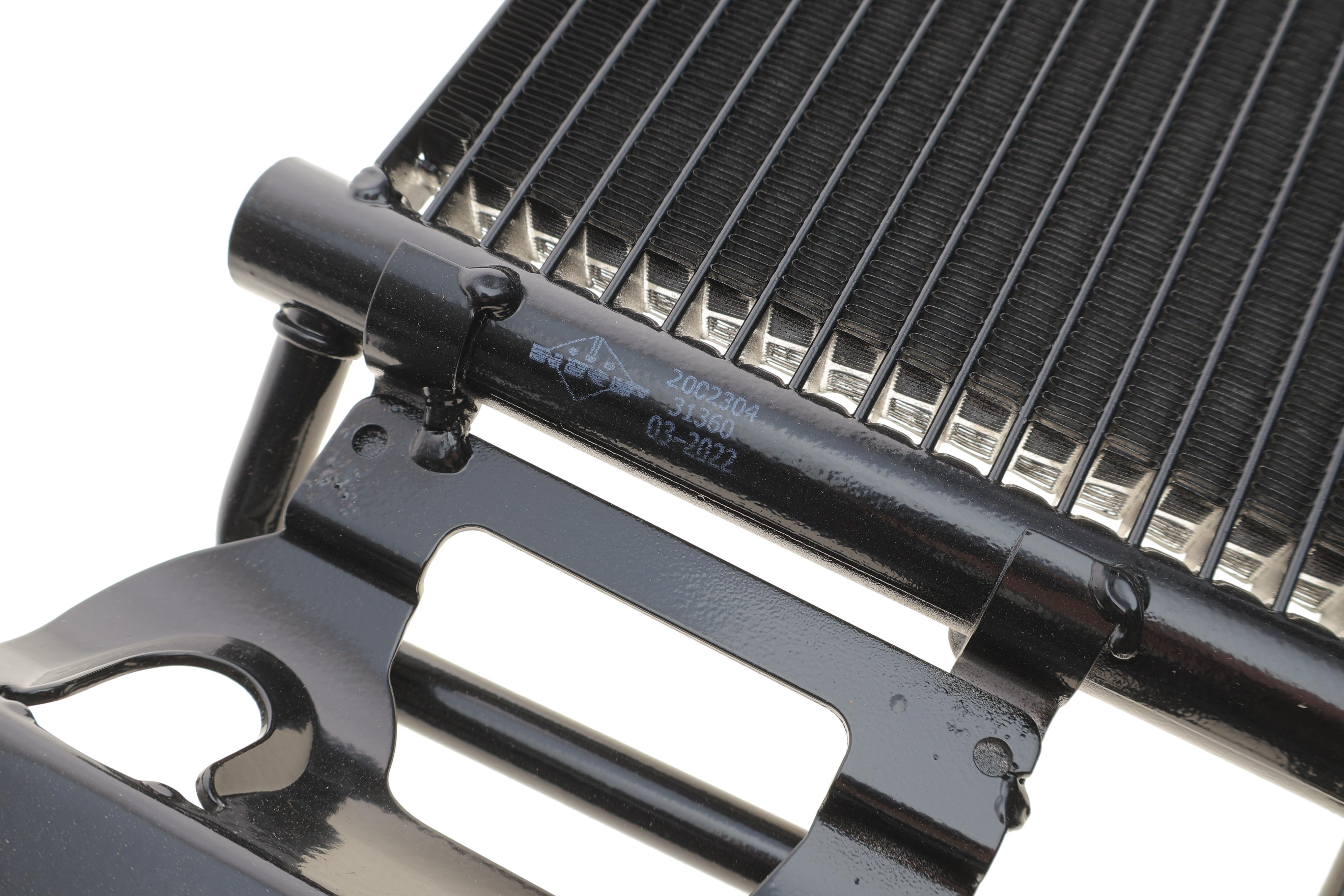 Радіатор масляний VW Tiguan 2.0 TDI/TSI 07- (теплообмінник)