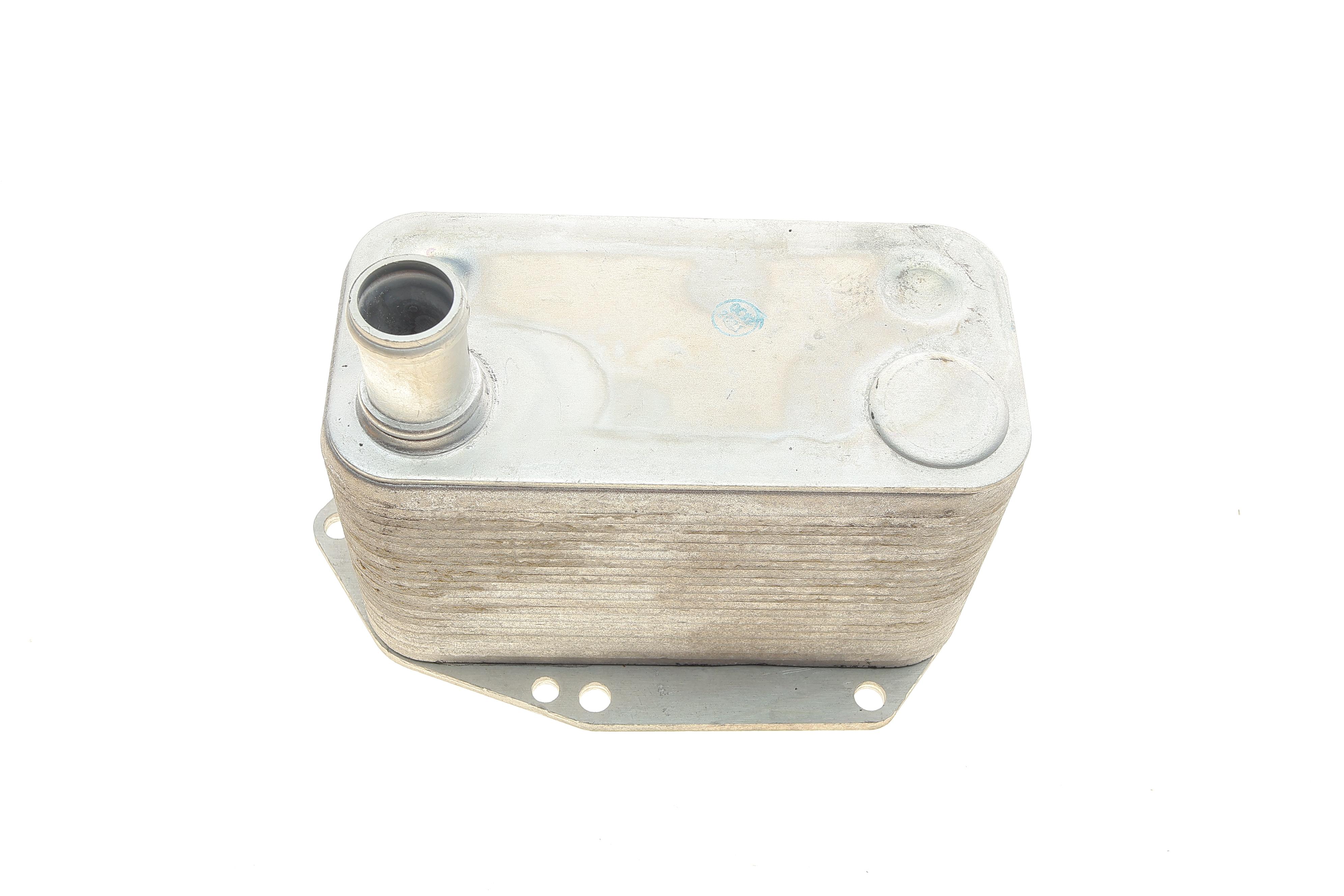 Радіатор масляний BMW 3 (E46)/5 (E39)/7 (E38) 3.0D 98-05 M57 D30 (теплообмінник)