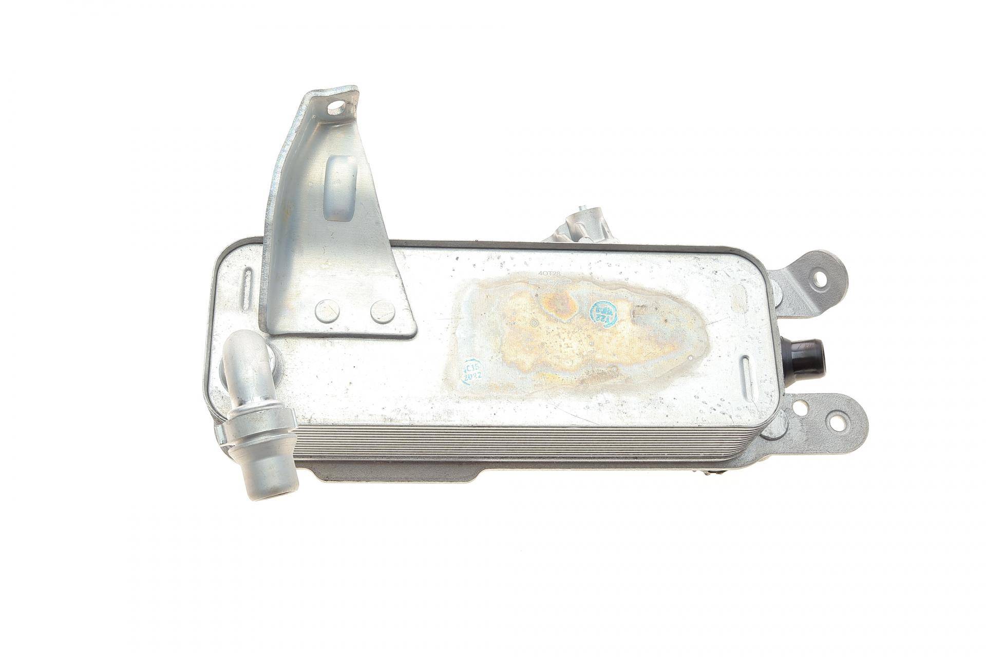 Радіатор оливний BMW 1 (F21)/2 (F22/F87)/3 (F30/F80/F34)/5 (G30/F90/X5 (F15/F90) 15- (N47/B48/B46)