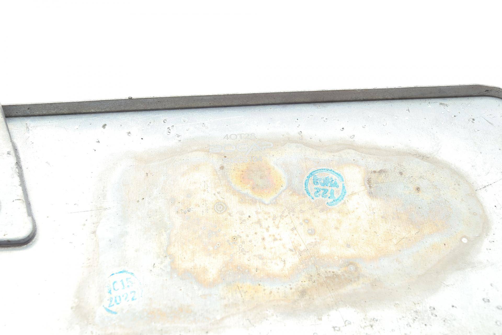 Радіатор оливний BMW 1 (F21)/2 (F22/F87)/3 (F30/F80/F34)/5 (G30/F90/X5 (F15/F90) 15- (N47/B48/B46)