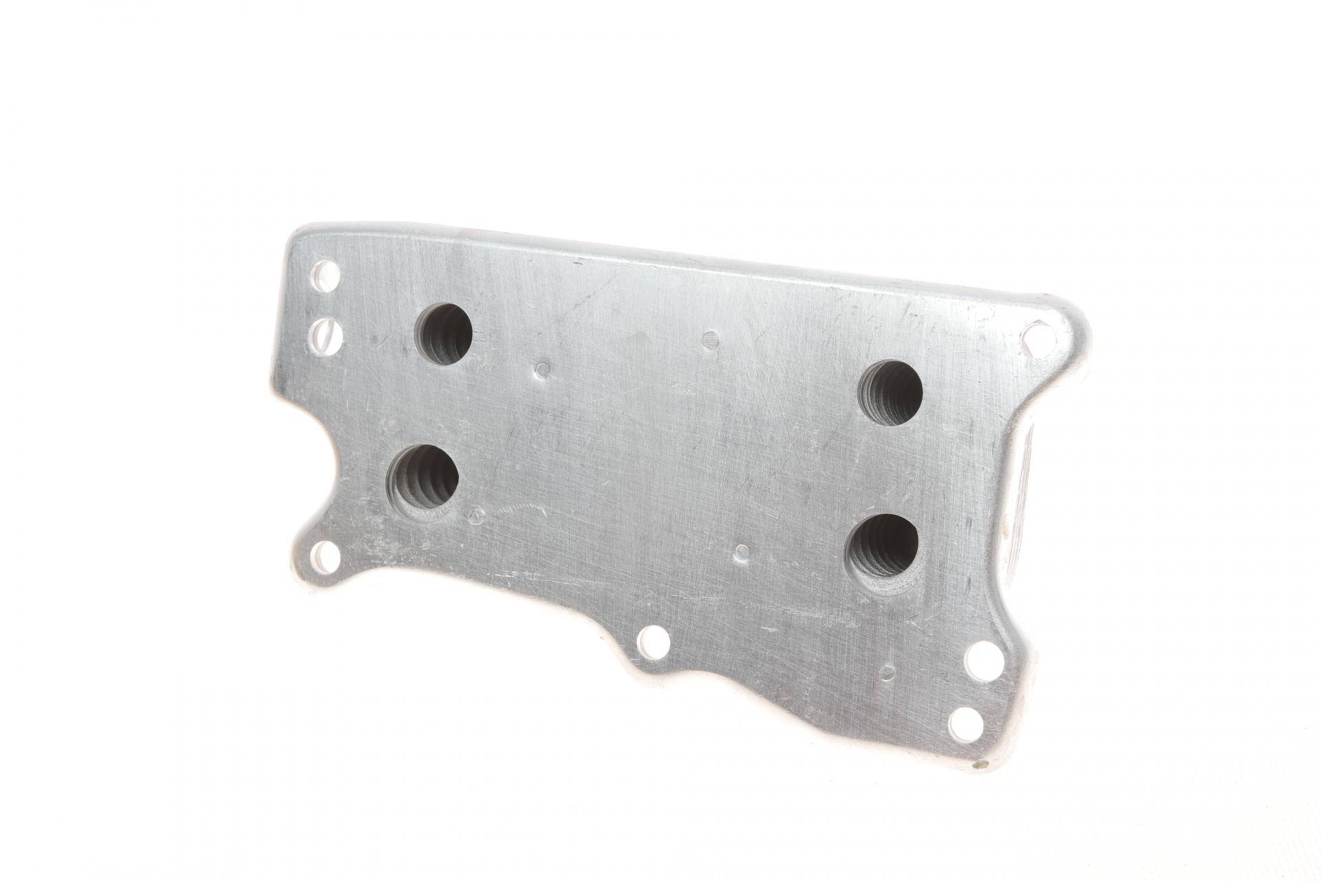 Радіатор масляний MB E-class (W212) 09- (теплообмінник)