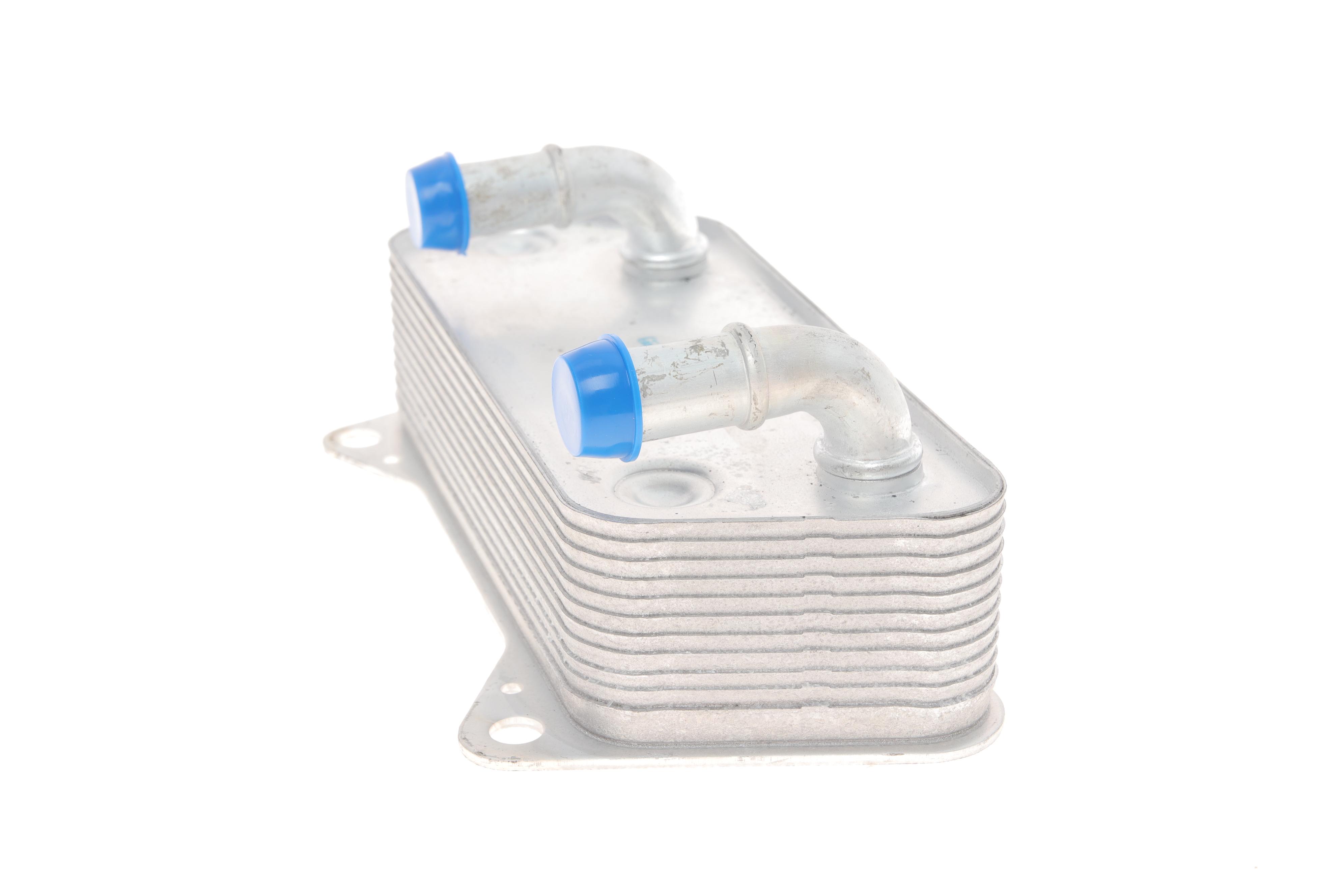 Радіатор масляний VW Caddy III/IV/Passat 05-14/Skoda Octavia 1.2-2.0/1.6-2.0 TDI 04-13