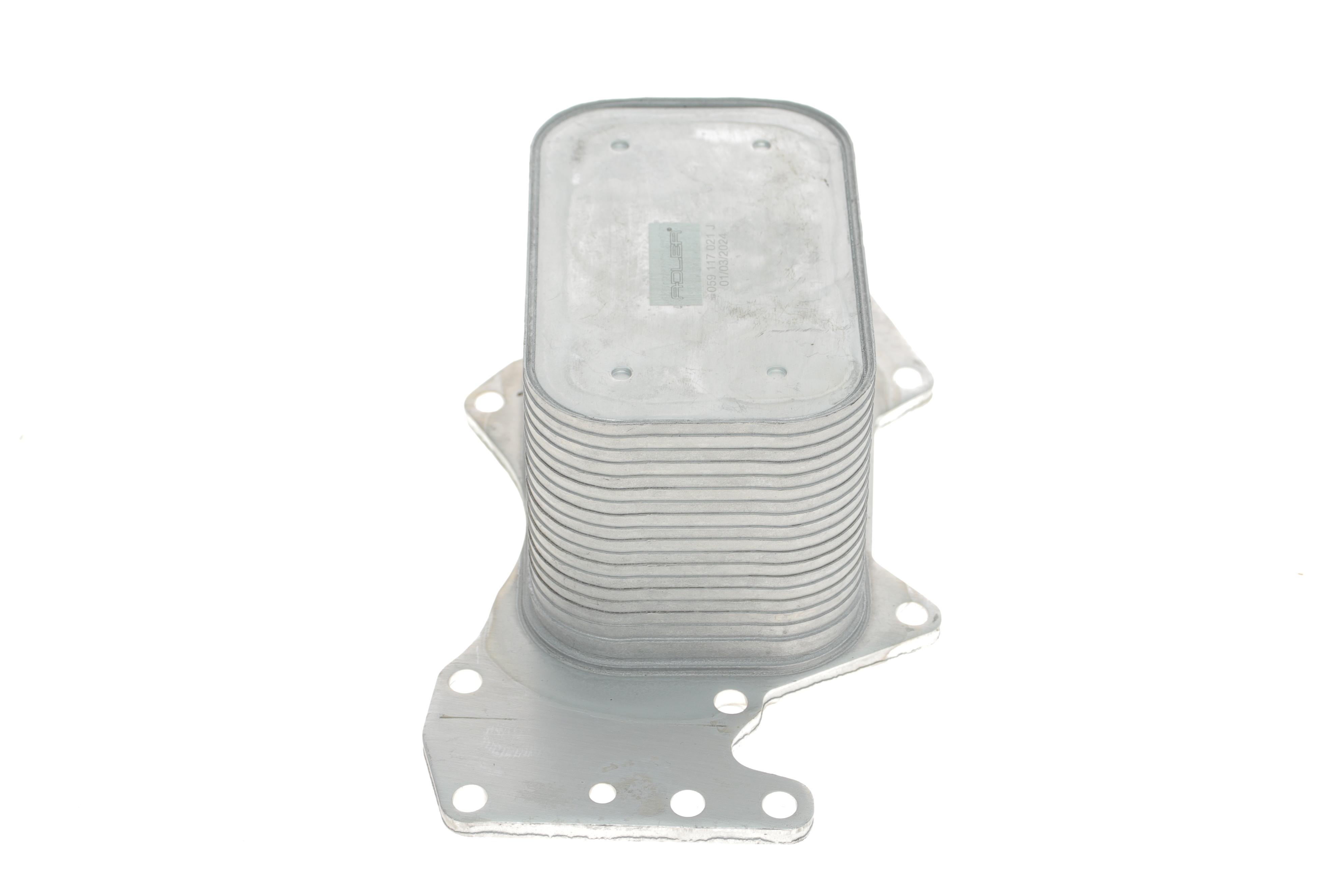 Радіатор оливний Audi A4/A6/A8/Q7/VW Touareg 2.7TDI/3.0TDI/3.0 V6 04-11 (теплообмінник)