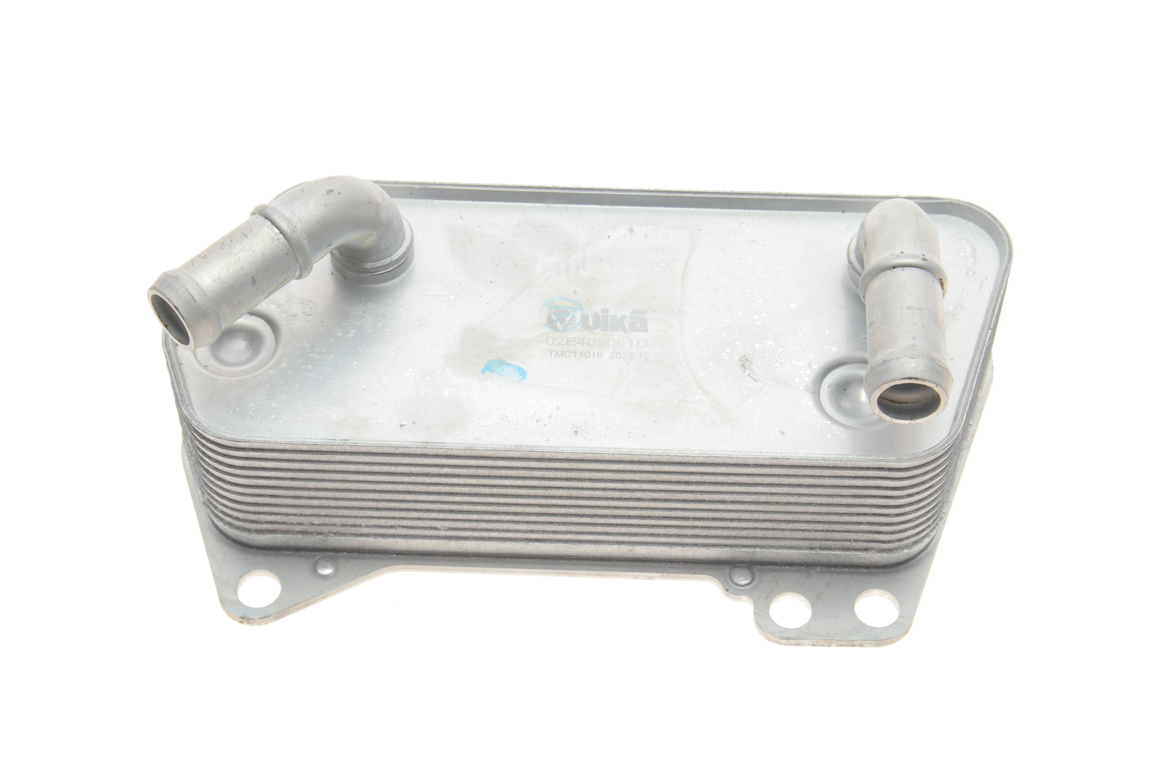 Радіатор масляний VW Caddy IV/Passat 14-/Skoda Octavia 1.0-2.0TSI/1.6-2.0 TDI 12- (теплообмінник)