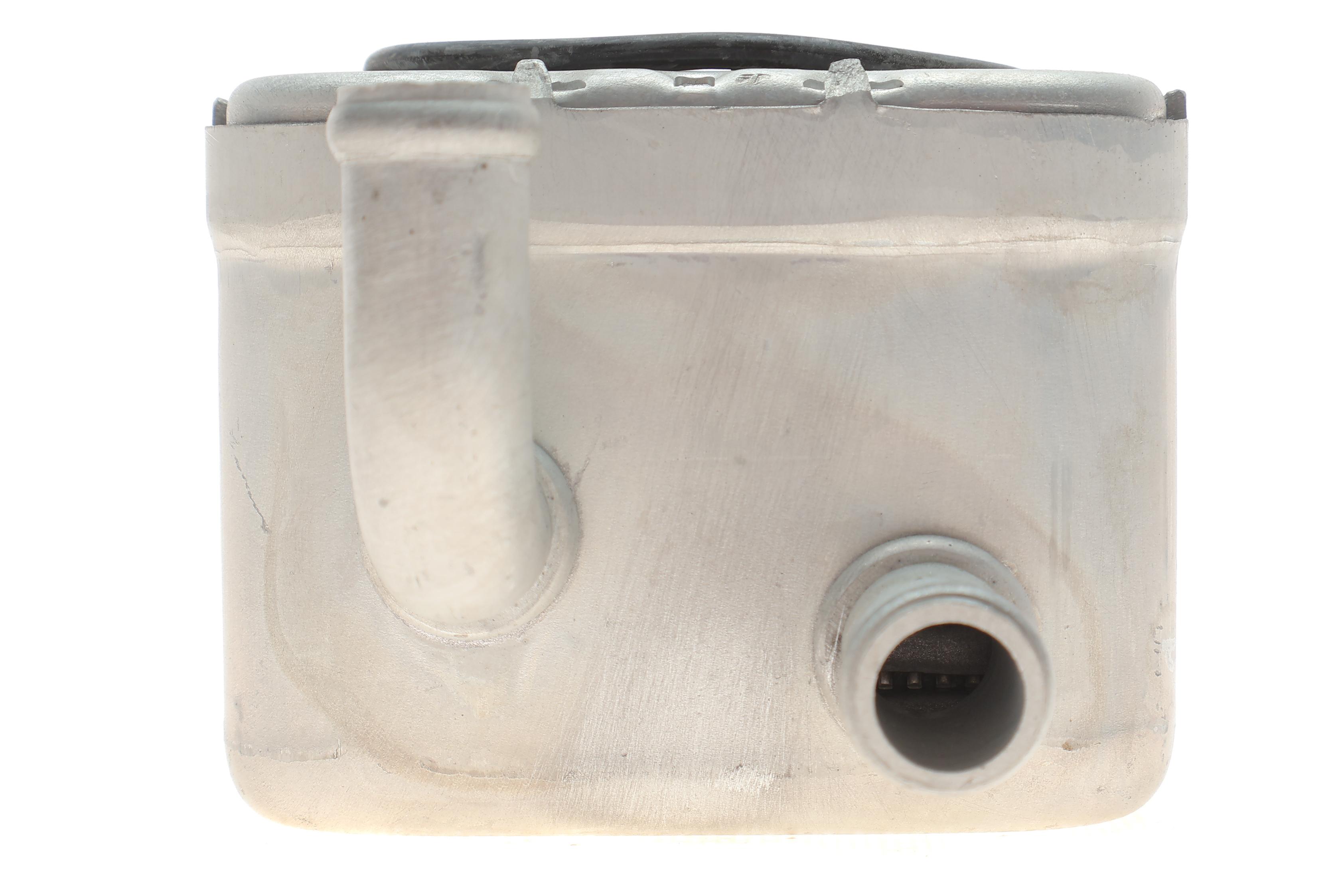 Радіатор масляний VW Passat/Audi A4/A6 2.5TDI 00-