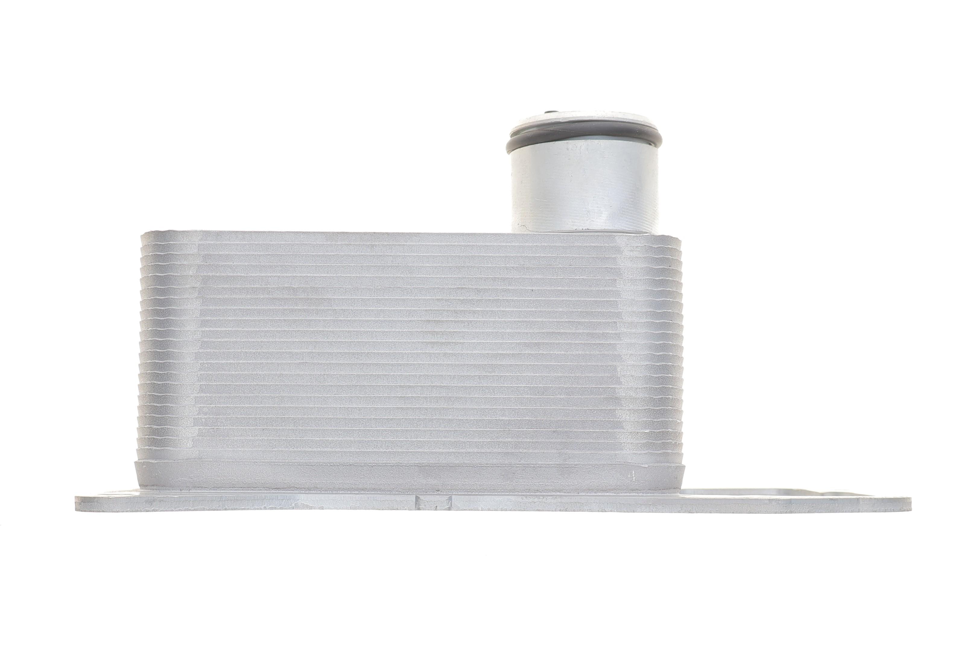 Радіатор масляний BMW X5 (E70)/X6 (E71/E72) 3.0D (N57) 09-14 (теплообмінник)