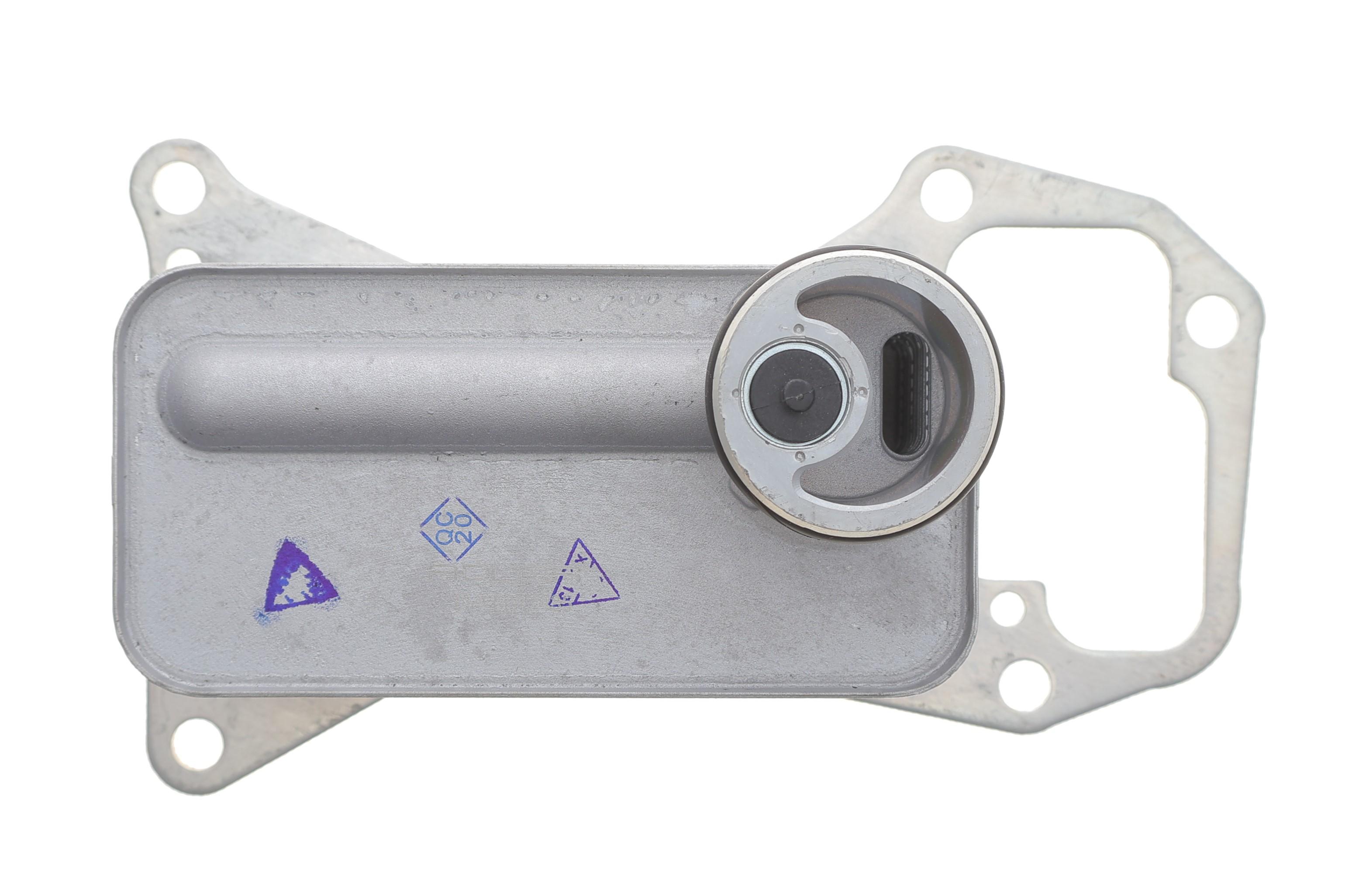 Радіатор масляний BMW X5 (E70)/X6 (E71/E72) 3.0D (N57) 09-14 (теплообмінник)