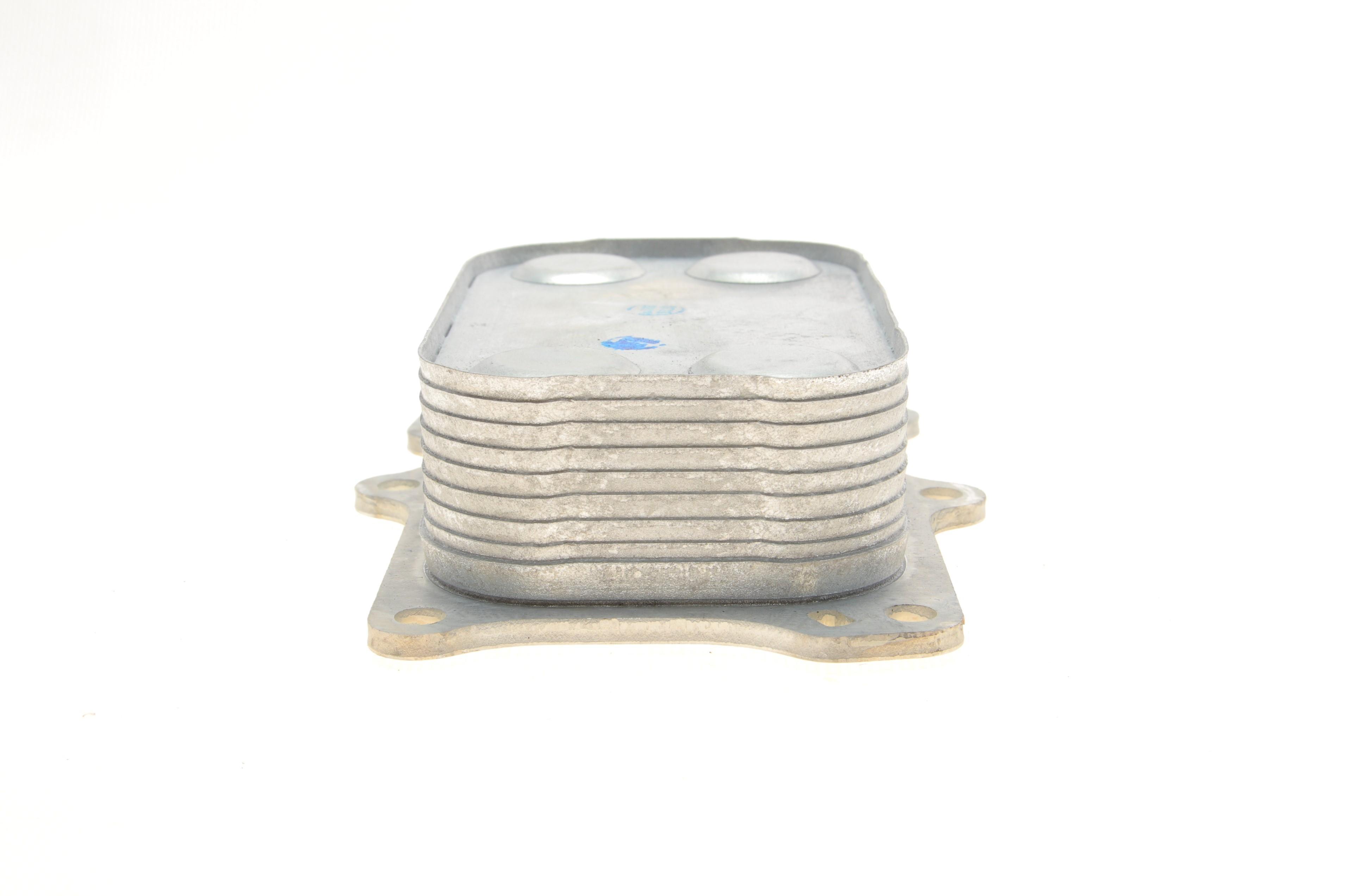 Радіатор масляний Fiat Bravo/Punto 1.4 09- (теплообмінник)