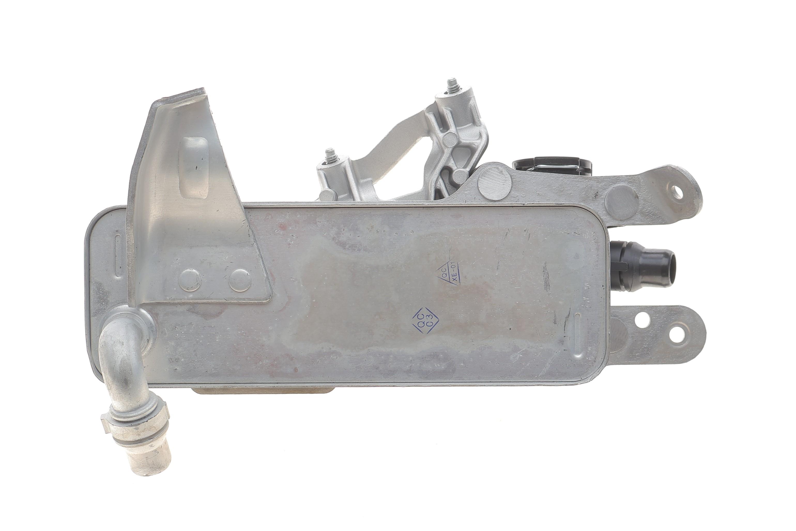 Радіатор оливний BMW 1 (F21)/2 (F22/F87)/3 (F30/F80/F34)/5 (G30/F90/X5 (F15/F90) 15- (N47/B48/B46)