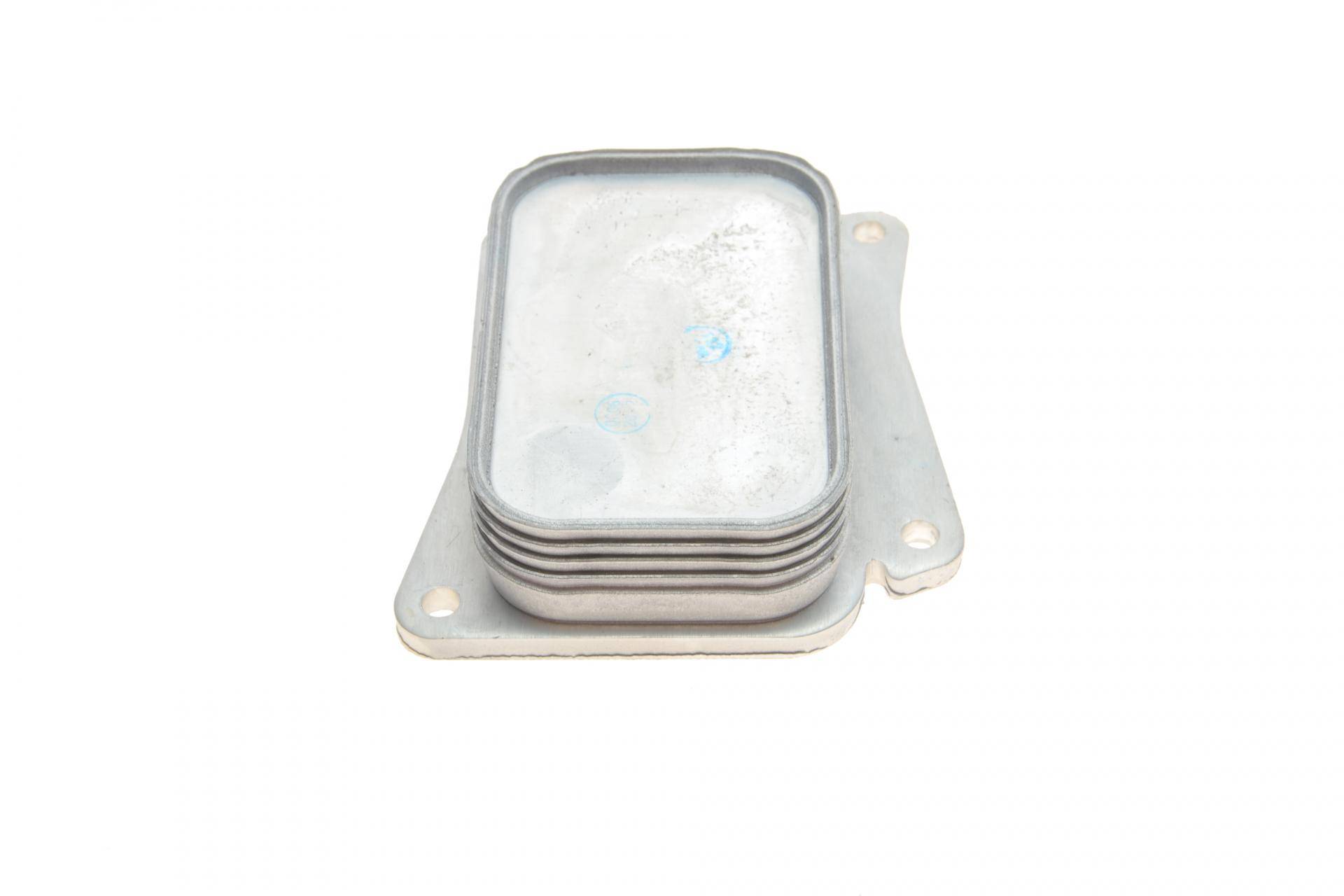 Радіатор масляний MB C-class (W203/W204)/E-class (W211/W212) 02-15