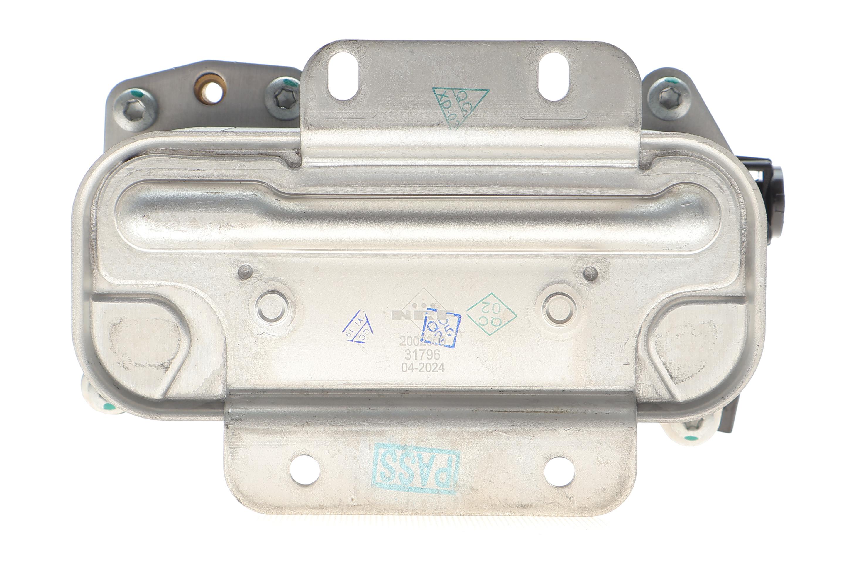 Радіатор масляний BMW 5 (F10/F11) 2.0 N20 11-17 (теплообмінник)