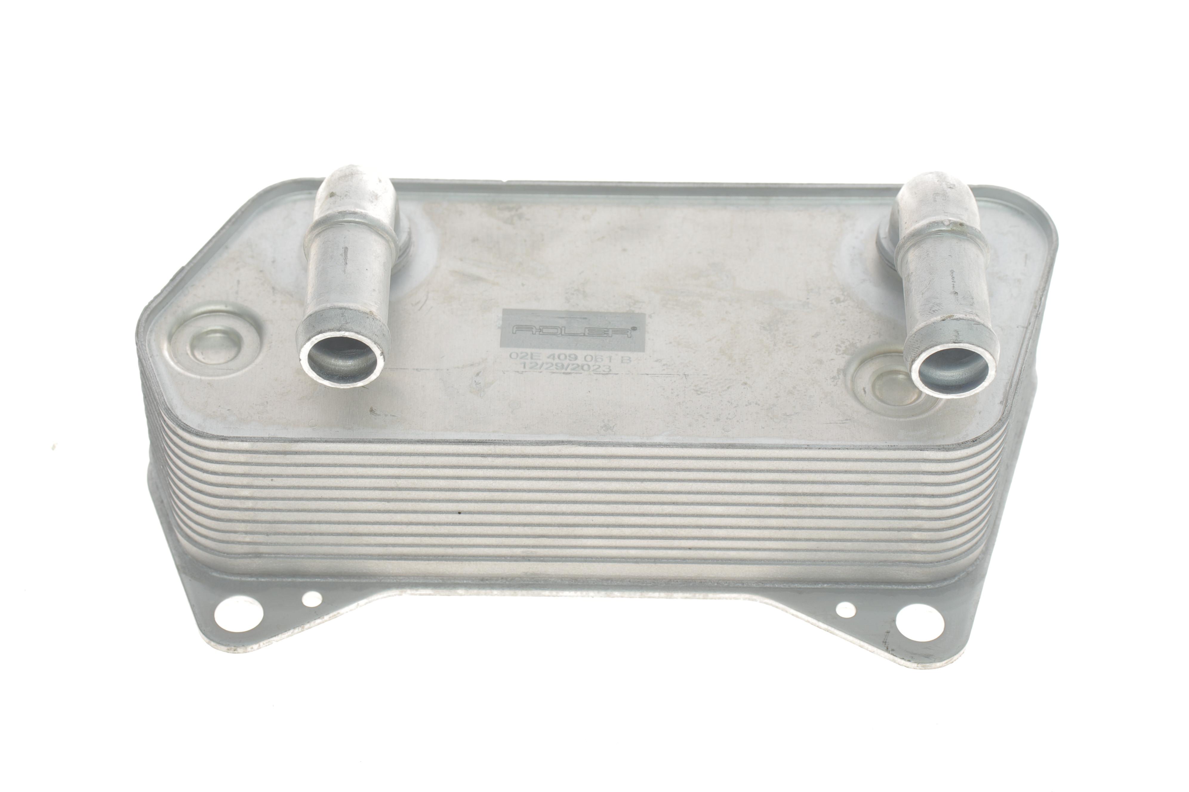 Радіатор масляний VW Caddy III/IV/Passat 05-14/Skoda Octavia 1.2-2.0/1.6-2.0 TDI 04-13