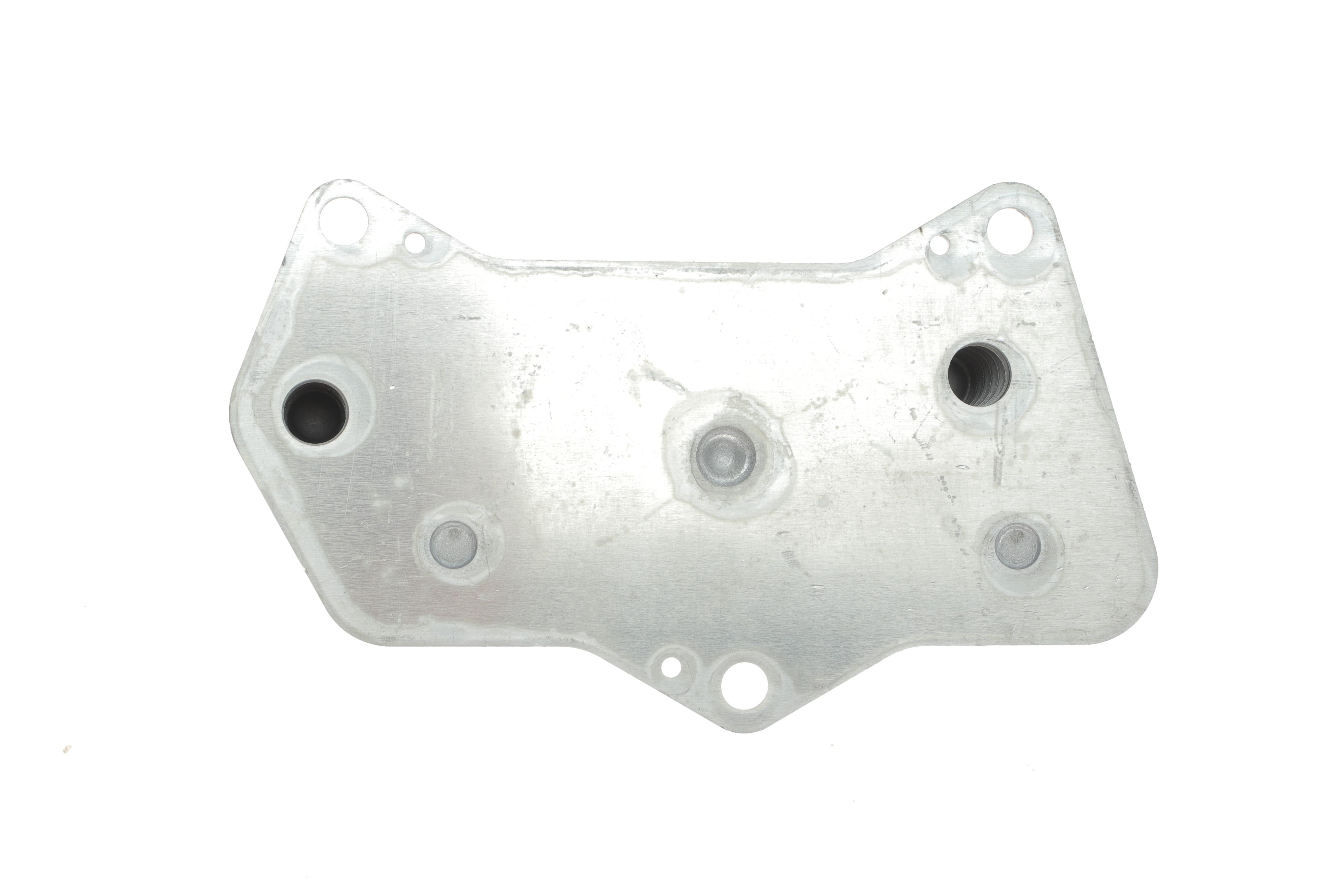 Радіатор масляний VW Caddy III/IV/Passat 05-14/Skoda Octavia 1.2-2.0/1.6-2.0 TDI 04-13