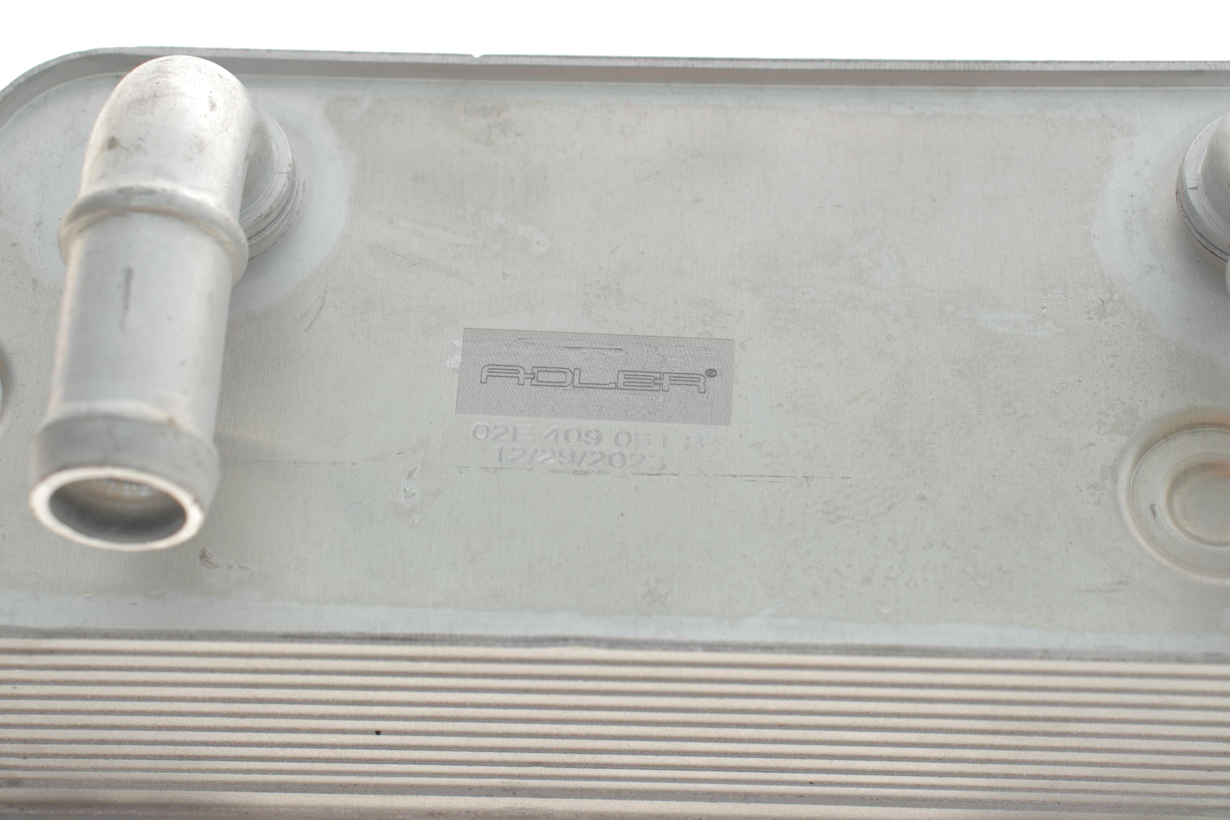 Радіатор масляний VW Caddy III/IV/Passat 05-14/Skoda Octavia 1.2-2.0/1.6-2.0 TDI 04-13