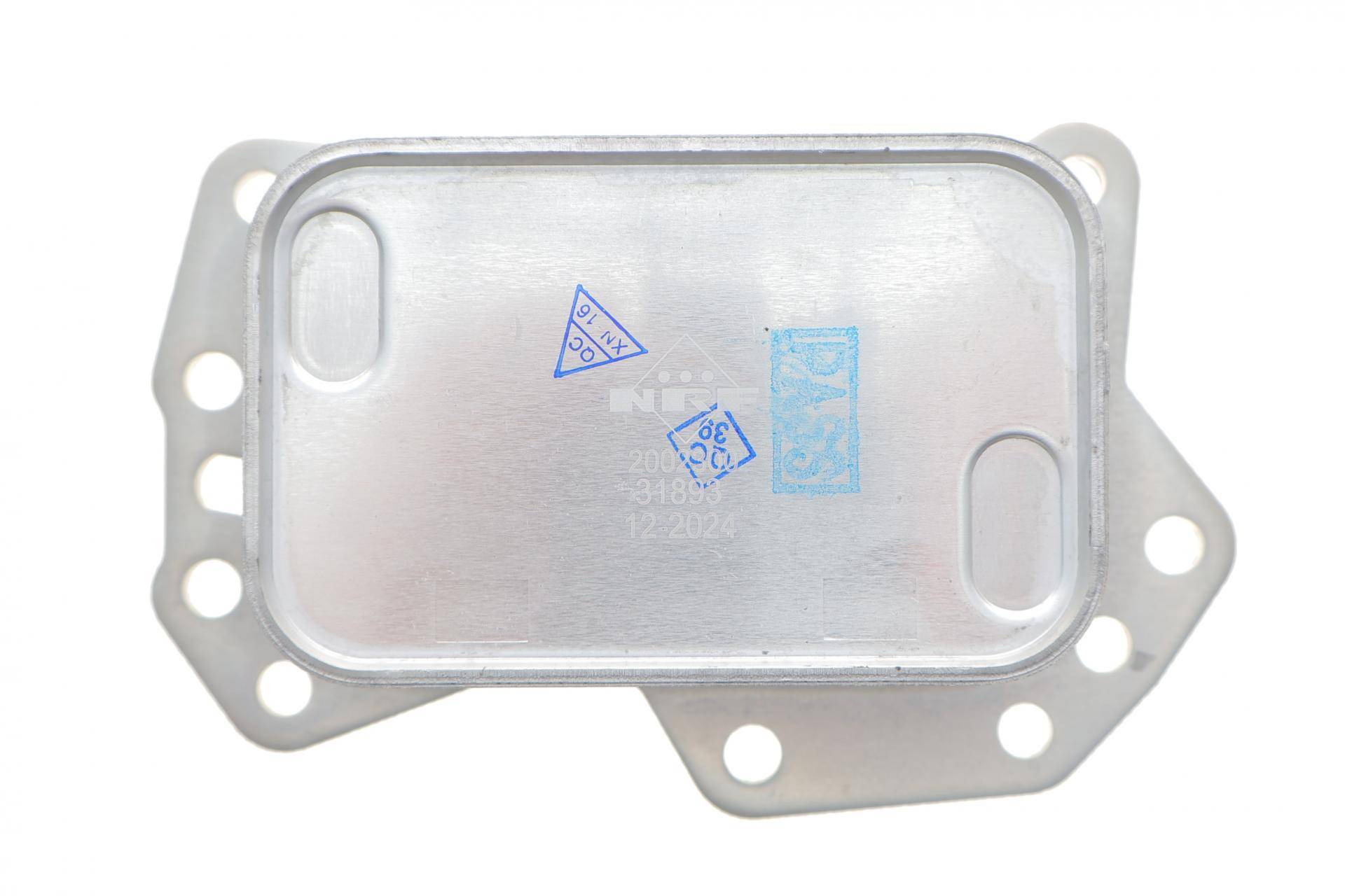 Радіатор масляний Renault Express 1.5 dCi 21- (теплообмінник)