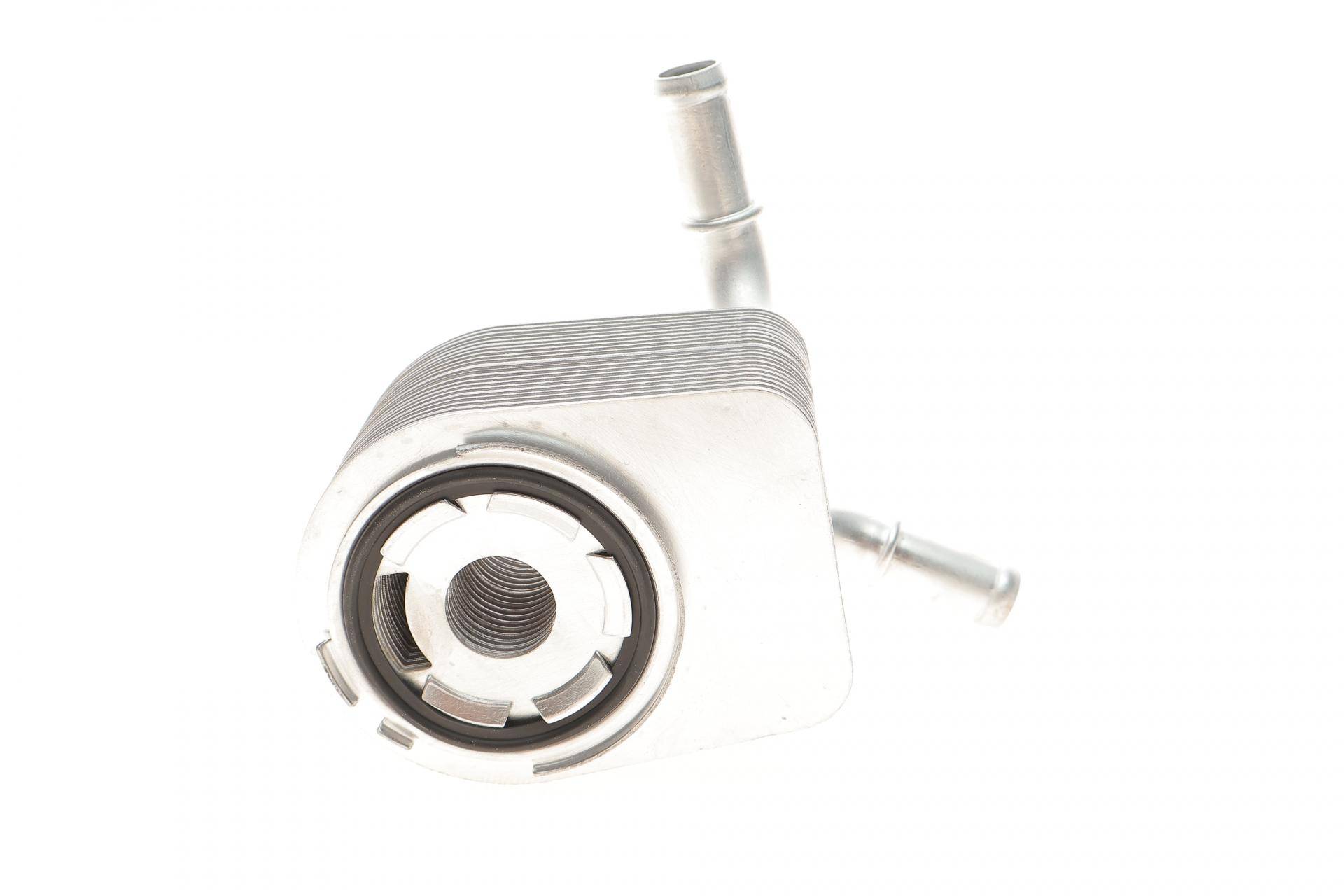 Радіатор масляний Ford Focus II 1.6/2.0 05-12 (теплообмінник)