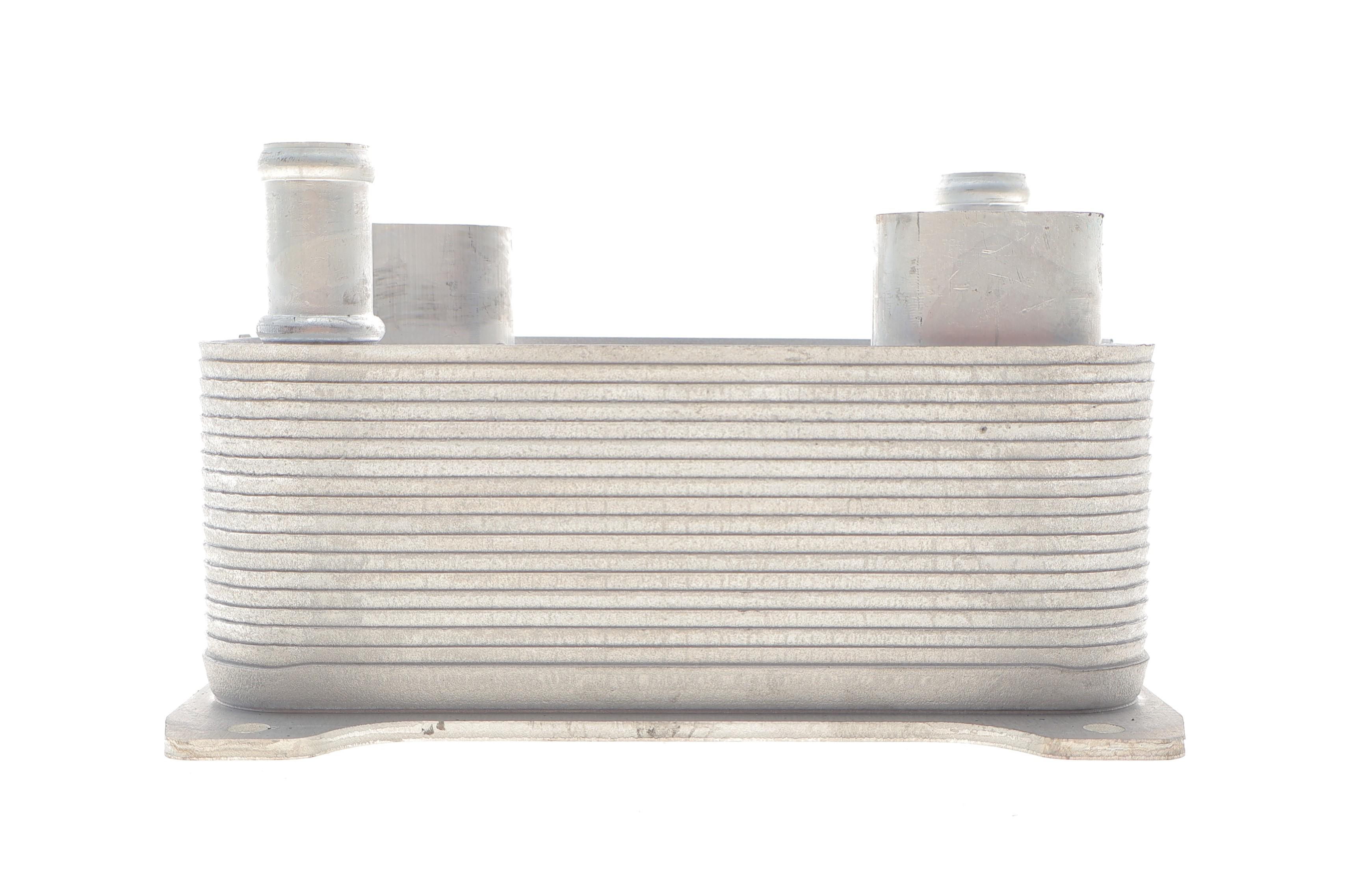 Радіатор масляний Audi A8/VW Passat 2.0/4.2 FSI 03-10 (теплообмінник)