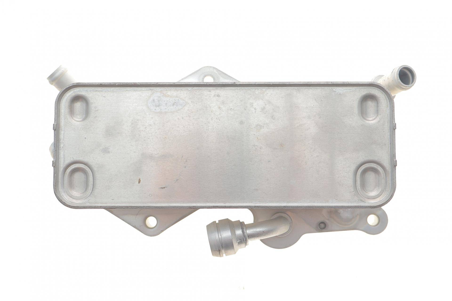 Радіатор масляний Audi A6 2.0 TDI 12-