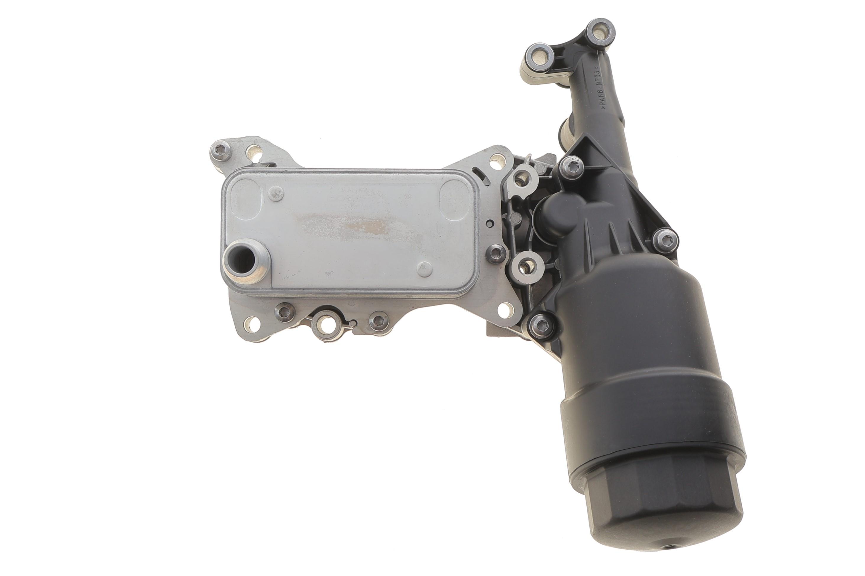 Радіатор масляний MB A-class (W176)/B-class (W246/W242) 11-18 OM651