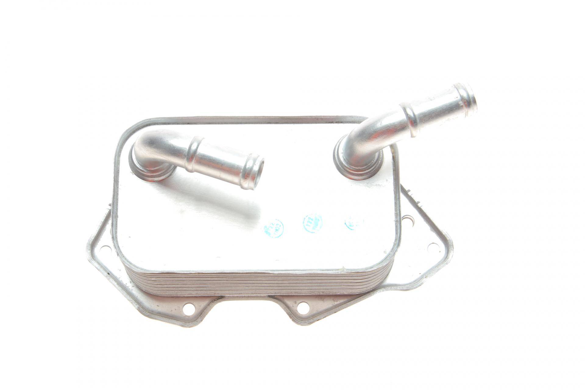 Радіатор масляний Audi A4/A5/A6/A7/Q5/Q7 2.0D-3.2 04- (теплообмінник)