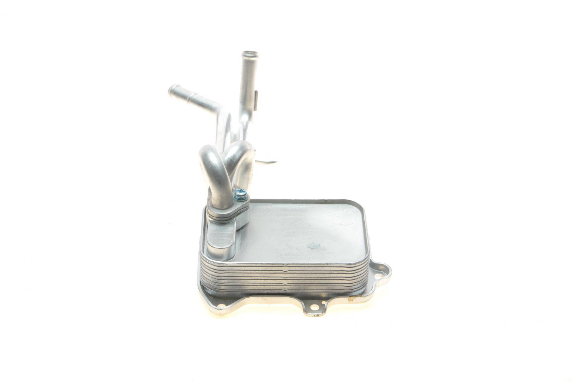 Радіатор масляний VW Golf V/VI 1.4TSI 03-13/Passat 1.4TSI 07-10/1.6FSI 05-08 (теплообмінник)