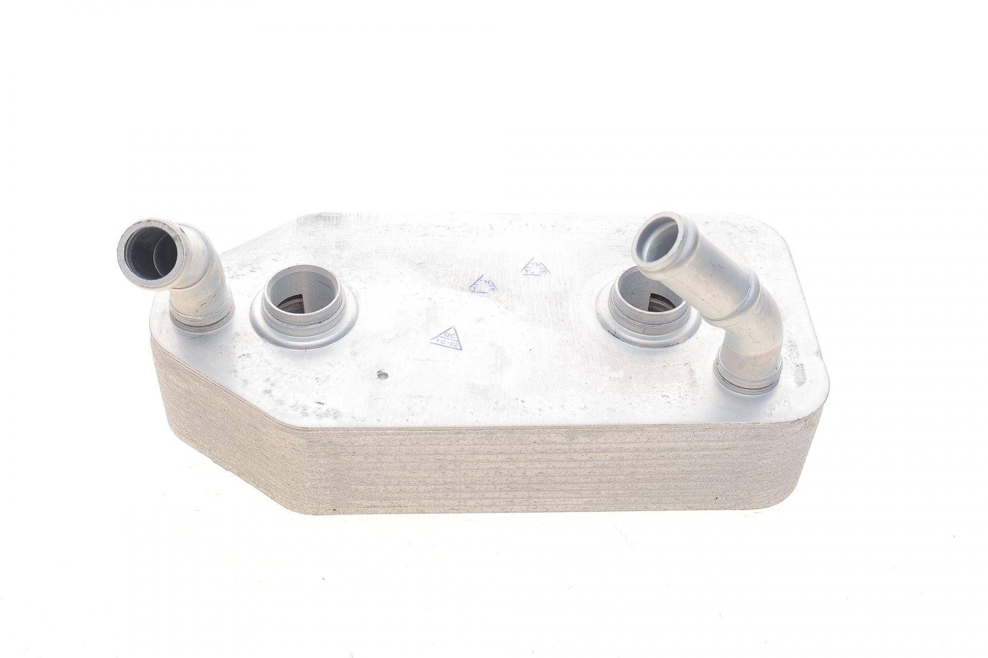 Радіатор масляний Skoda Octavia/Audi A3 96-10 (теплообмінник)