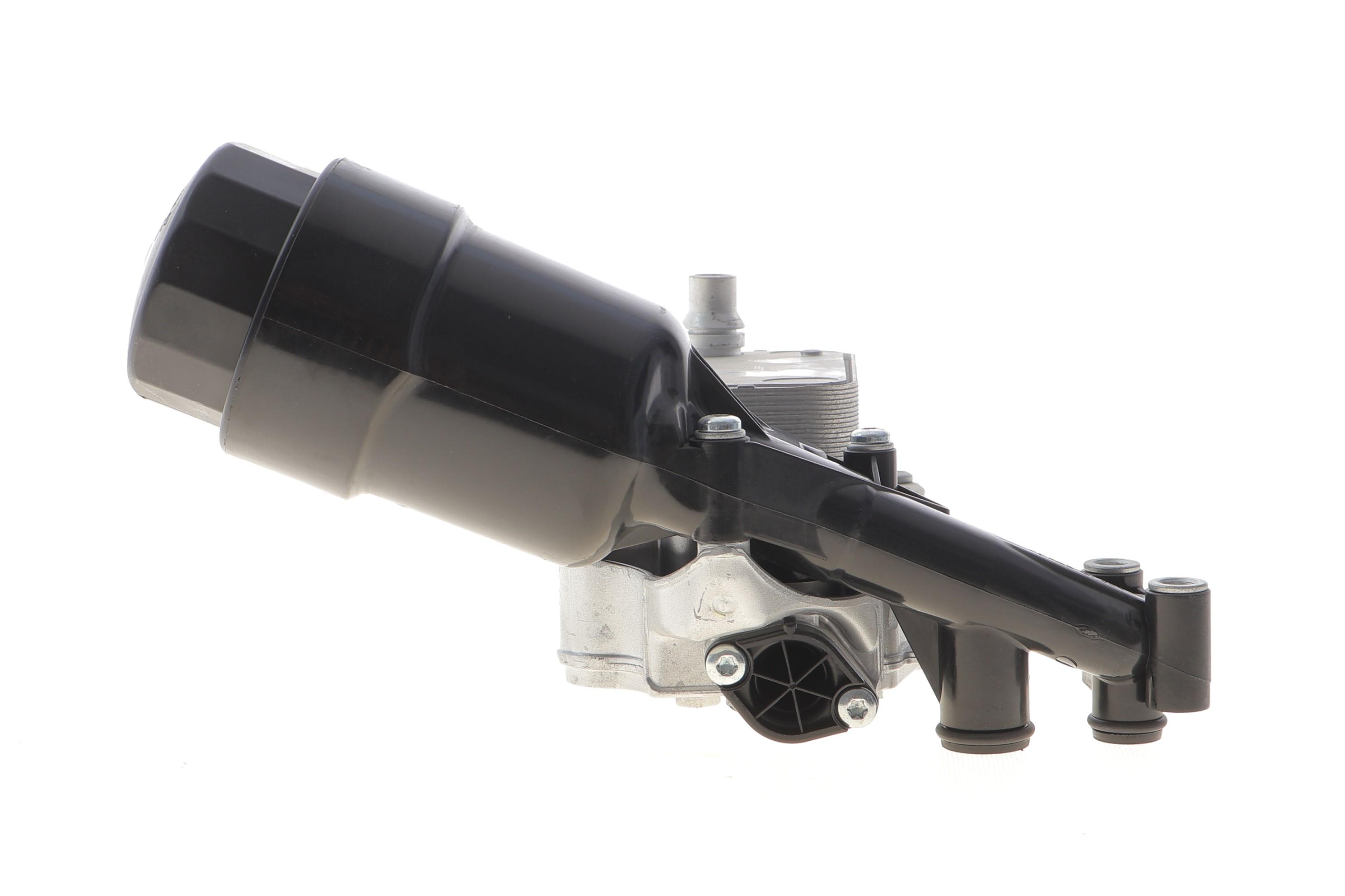 Радіатор масляний MB A-class (W176)/B-class (W246/W242) 11-18 OM651