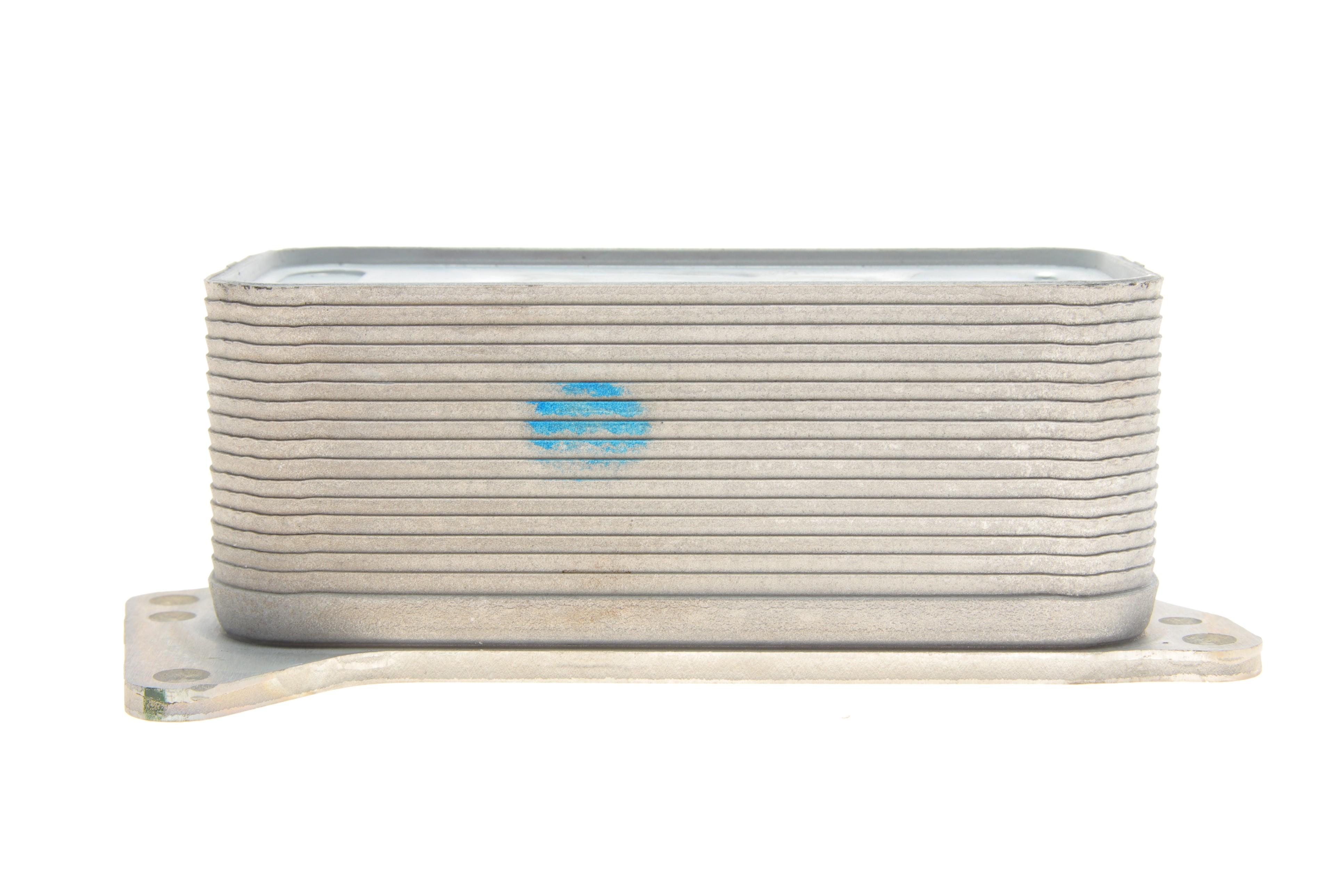 Радіатор масляний BMW 3 (F30)/4 (F32)/5 (F10)/X3 (F25)/X5 (F15)/X6 (F16) 09- (теплообмінник) N57