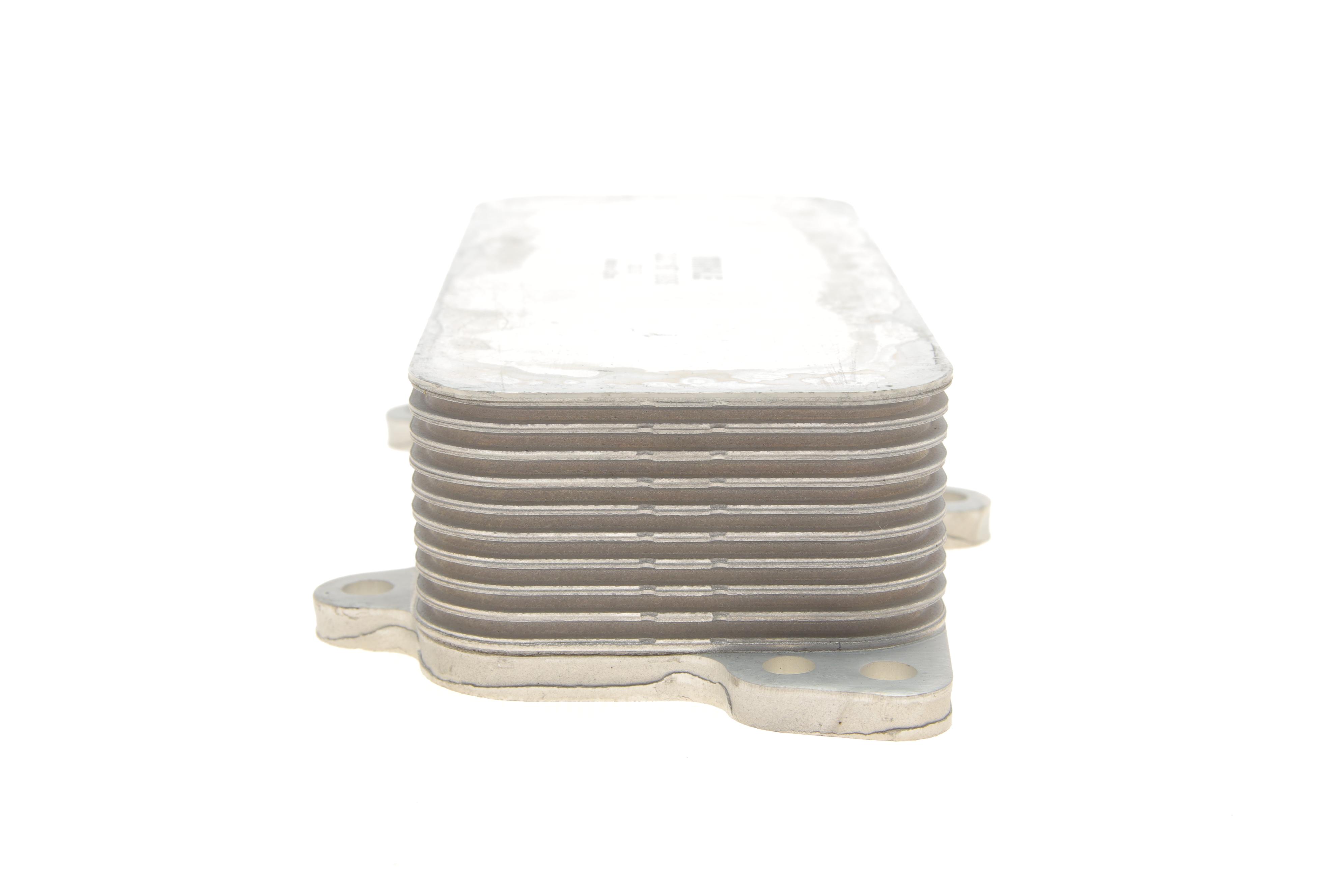 Радіатор масляний VW T5 2.5TDI 03-09 (теплообмінник)