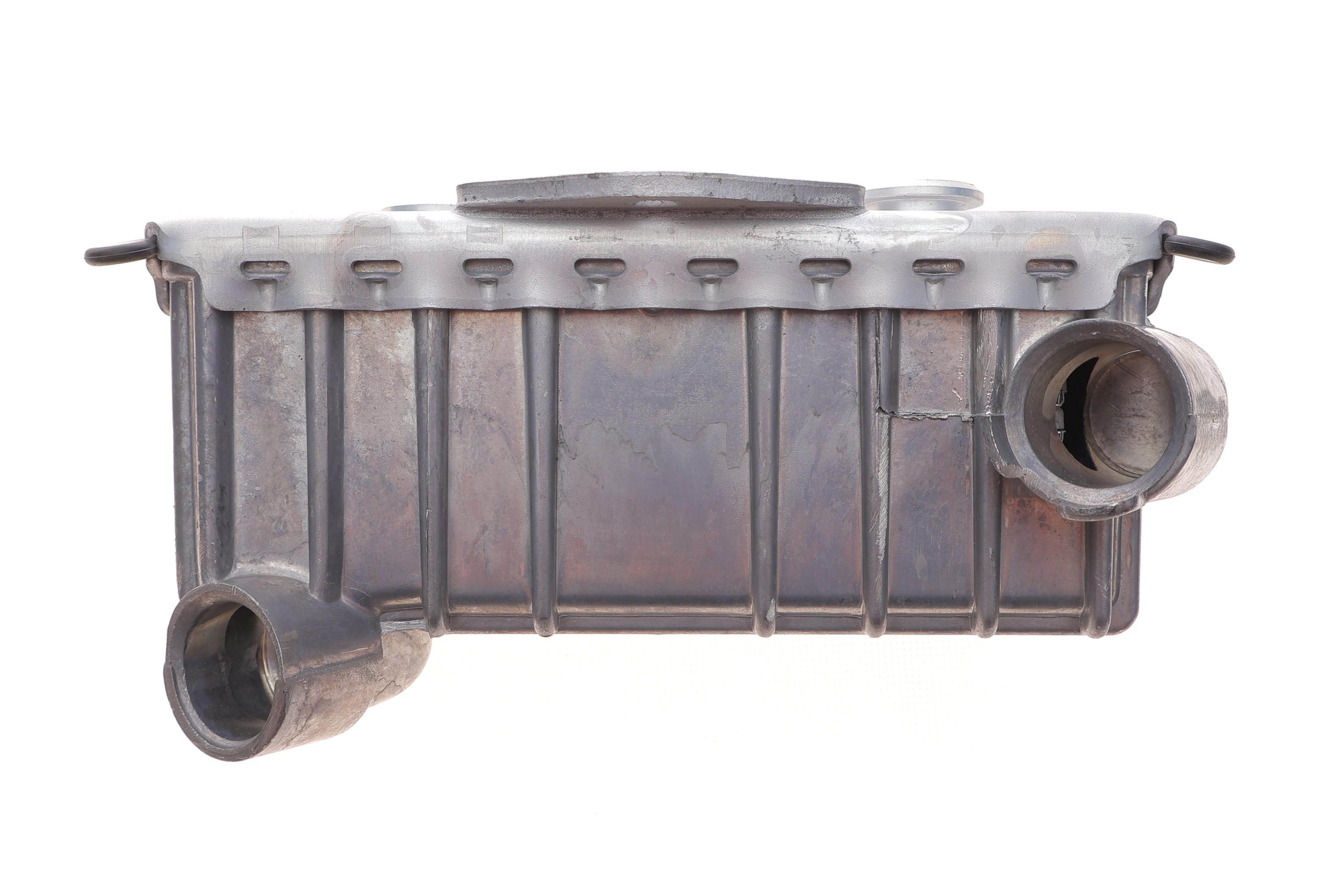 Радіатор масляний MB E-class (W210) 95-10