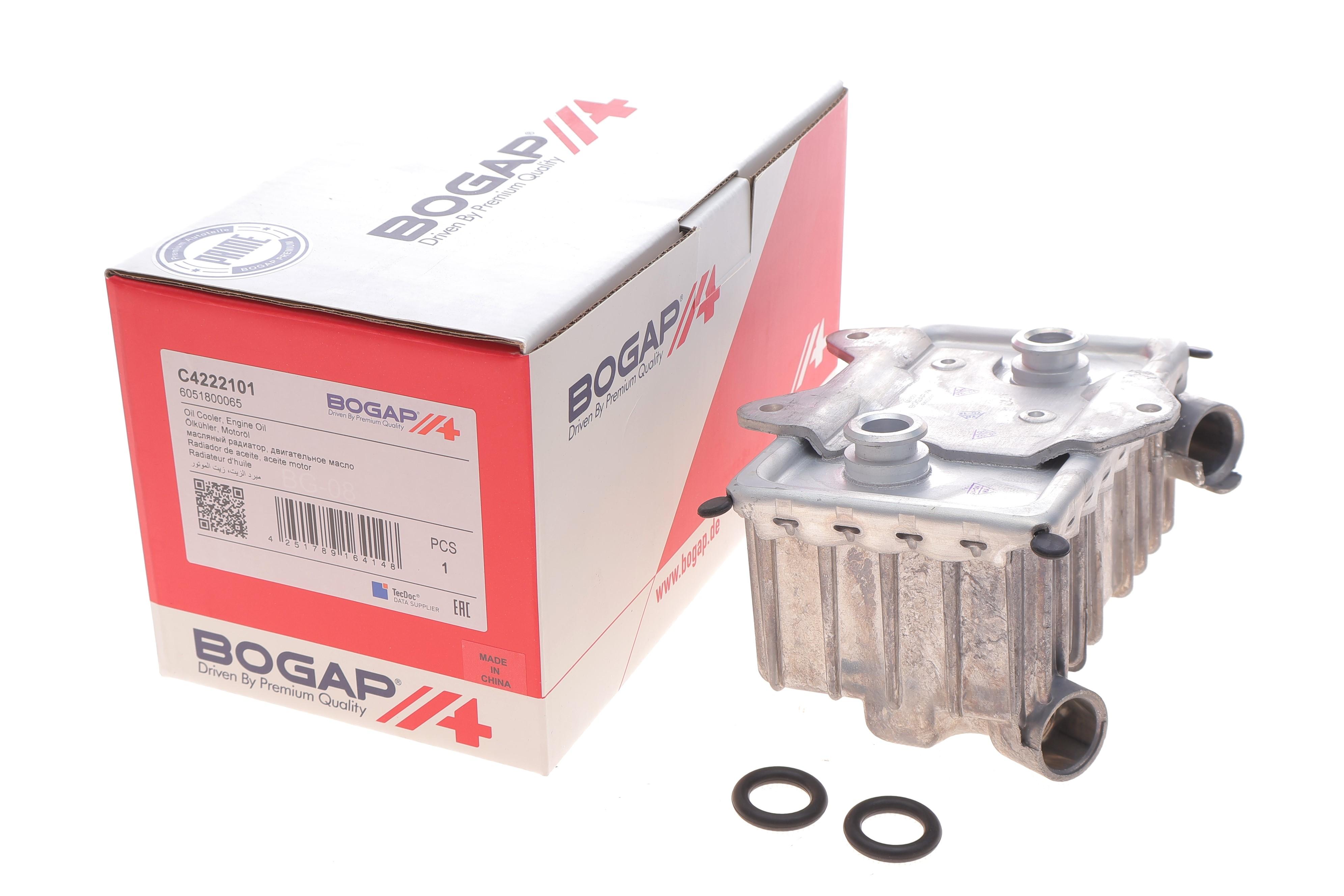 Радіатор масляний MB E-class (W210) 95-10