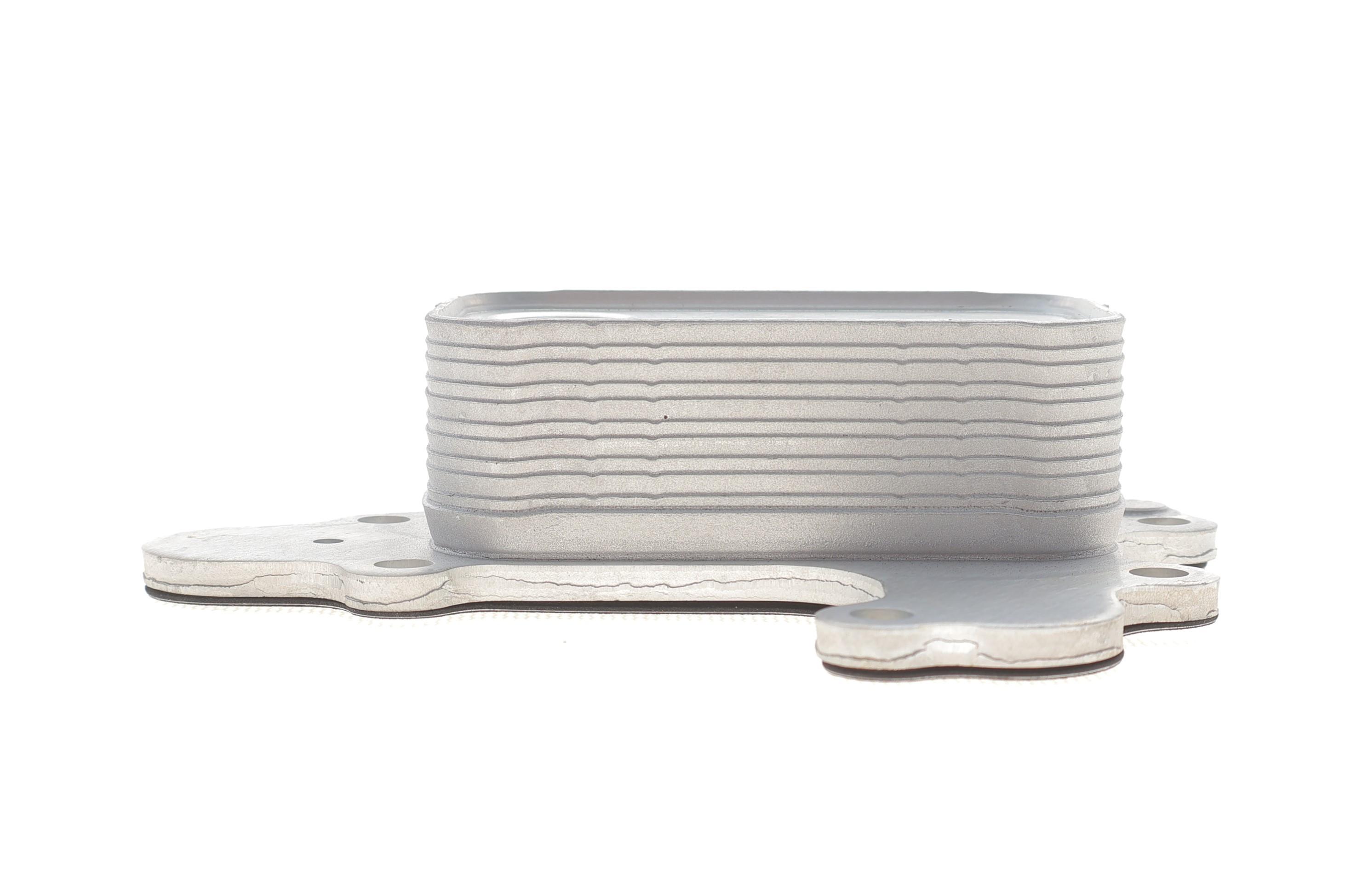 Радіатор масляний Citroen Berlingo/C3/C4/Peugeot 208/308 1.2THP/PureTech (теплообмінник)