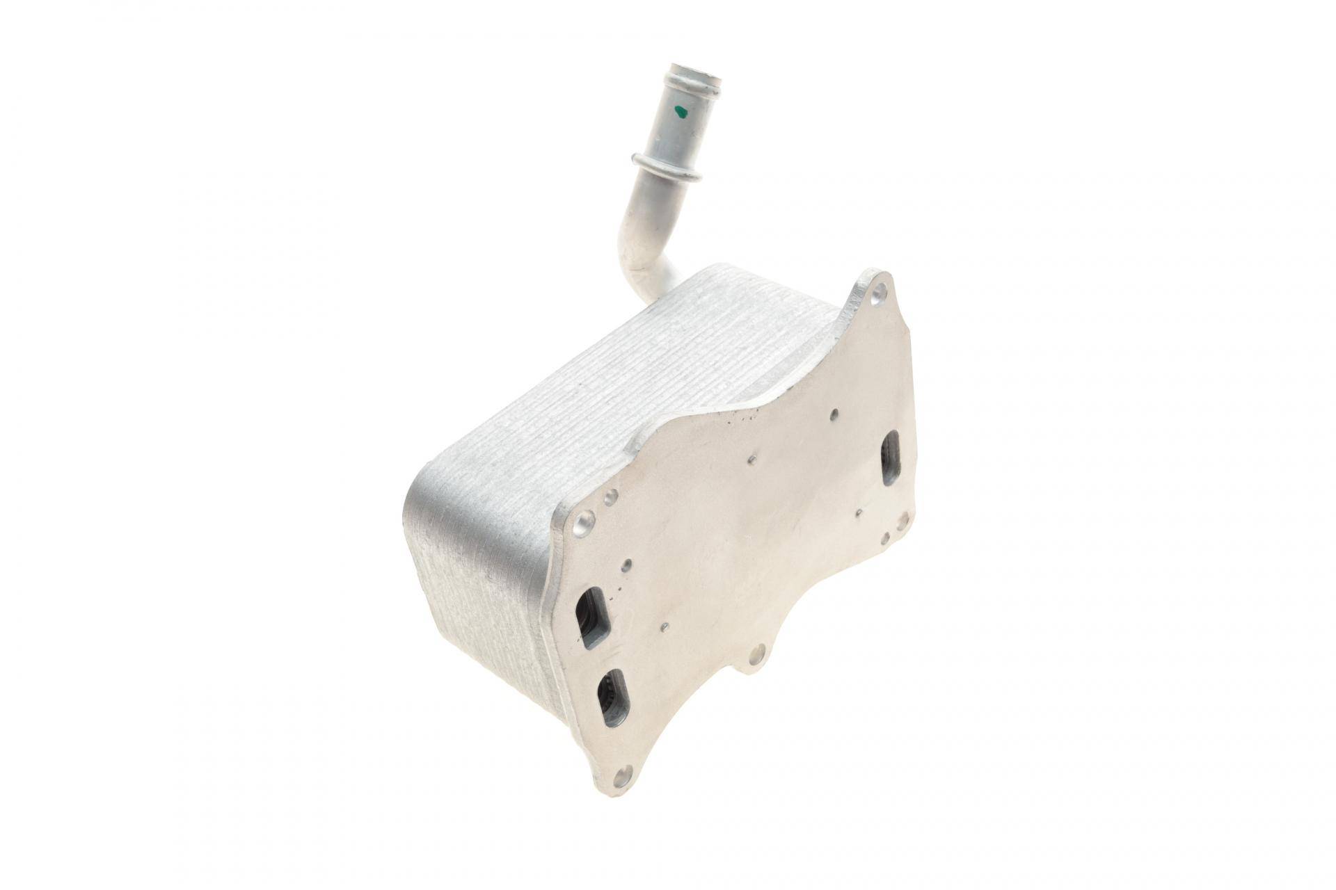 Радіатор масляний MB C-class (W204/W205)/E-class (W212/W213) 11- (теплообмінник)