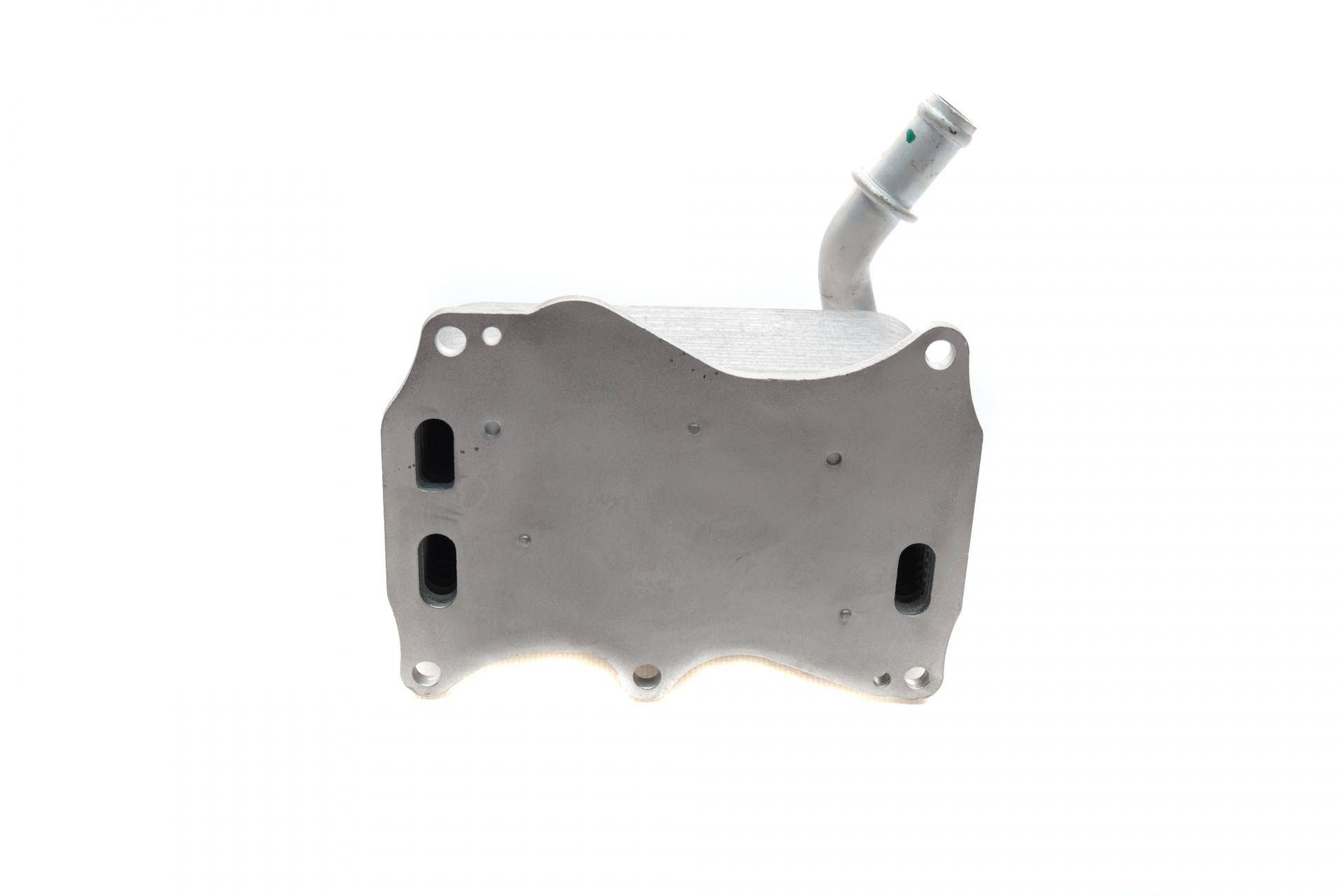 Радіатор масляний MB C-class (W204/W205)/E-class (W212/W213) 11- (теплообмінник)